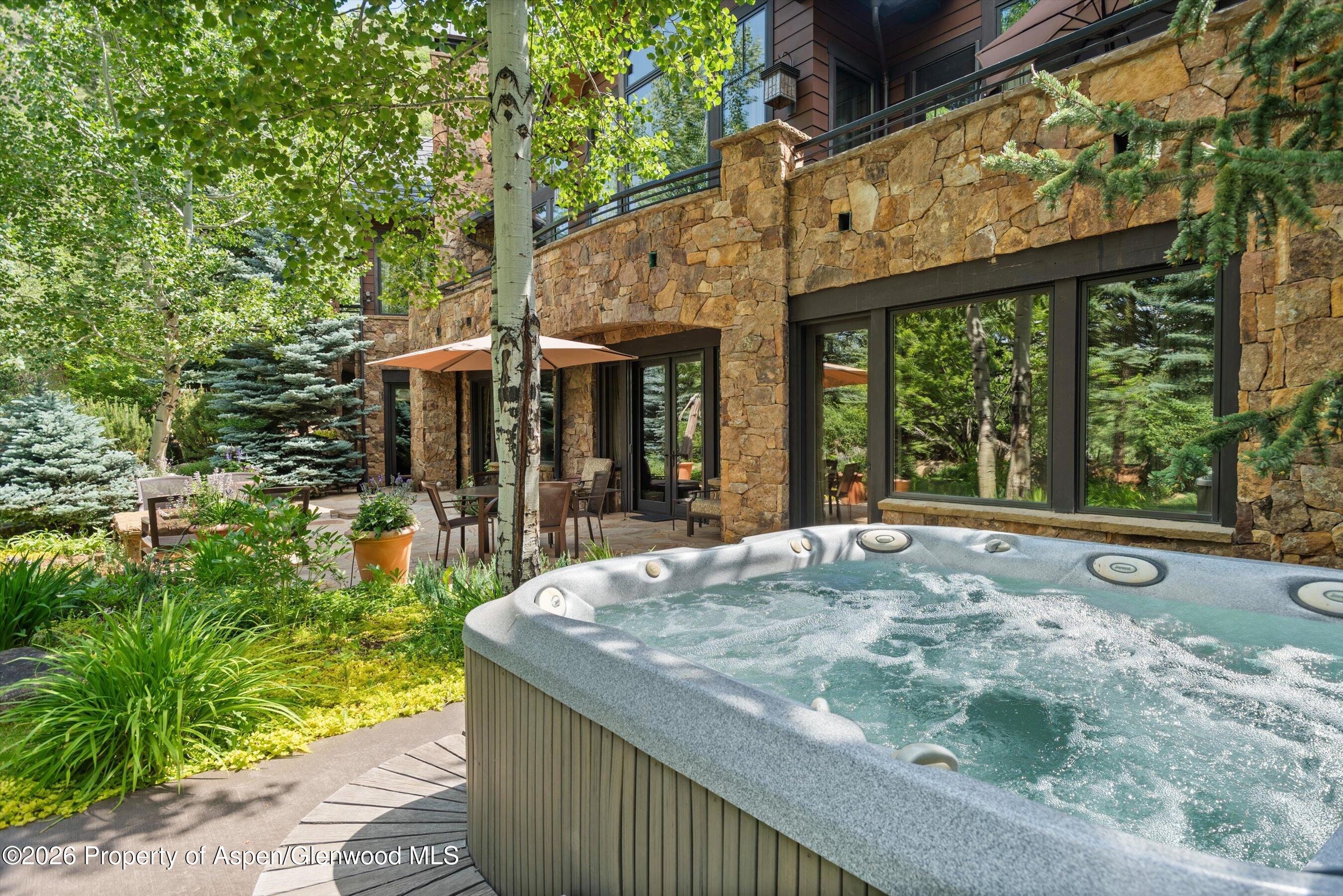 43001 E Highway 82 Aspen CO 81611