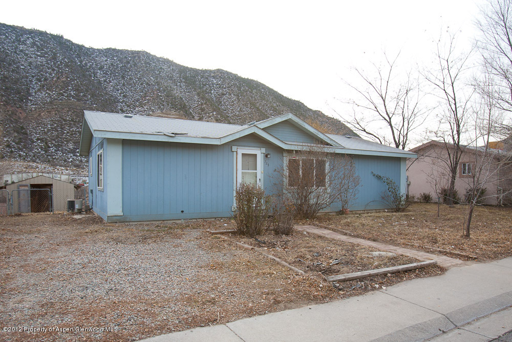 725 Burning Mountain Avenue New Castle CO 81647