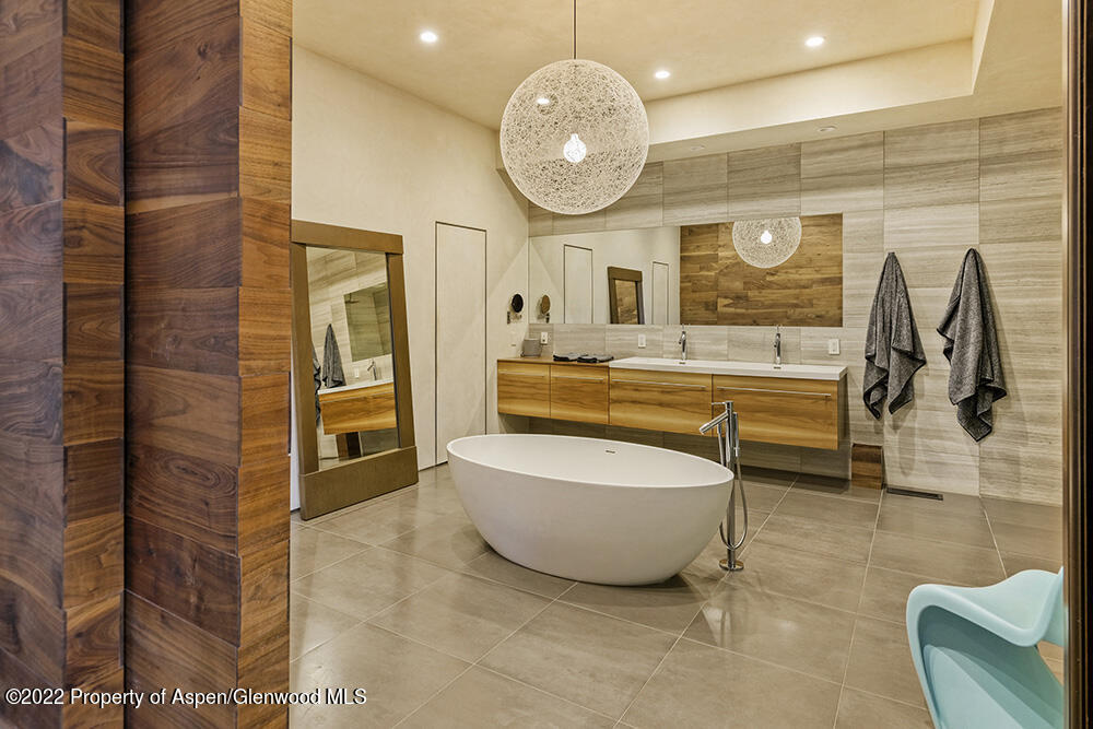 352 E Reds Road Aspen CO 81611