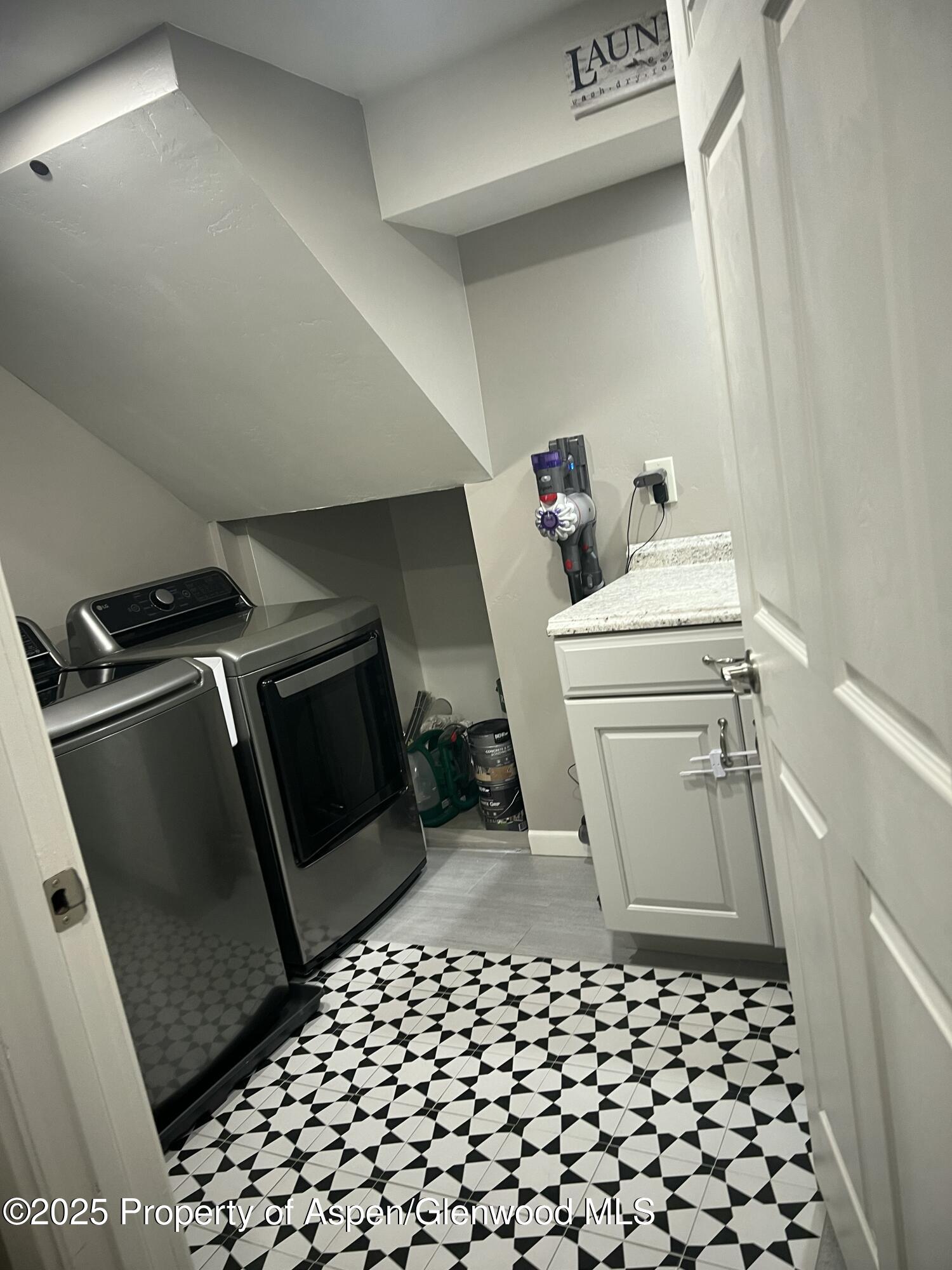 970 6th Street Meeker CO 81641