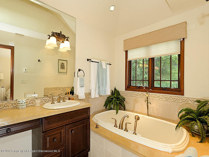 215 Riverside Drive Basalt CO 81621