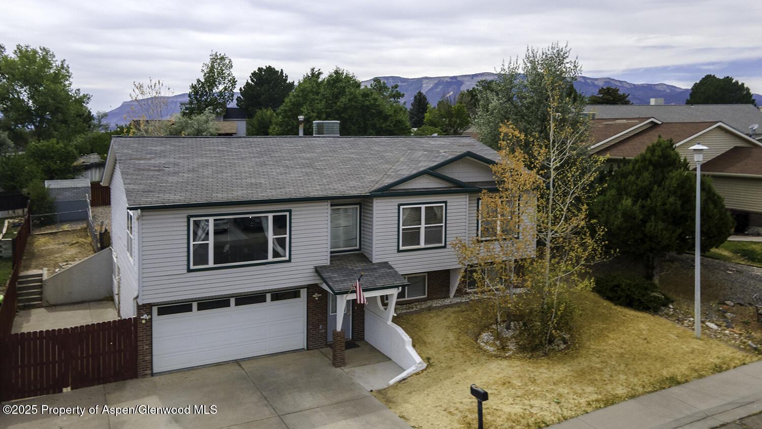 1553 E 12th Street Rifle CO 81650