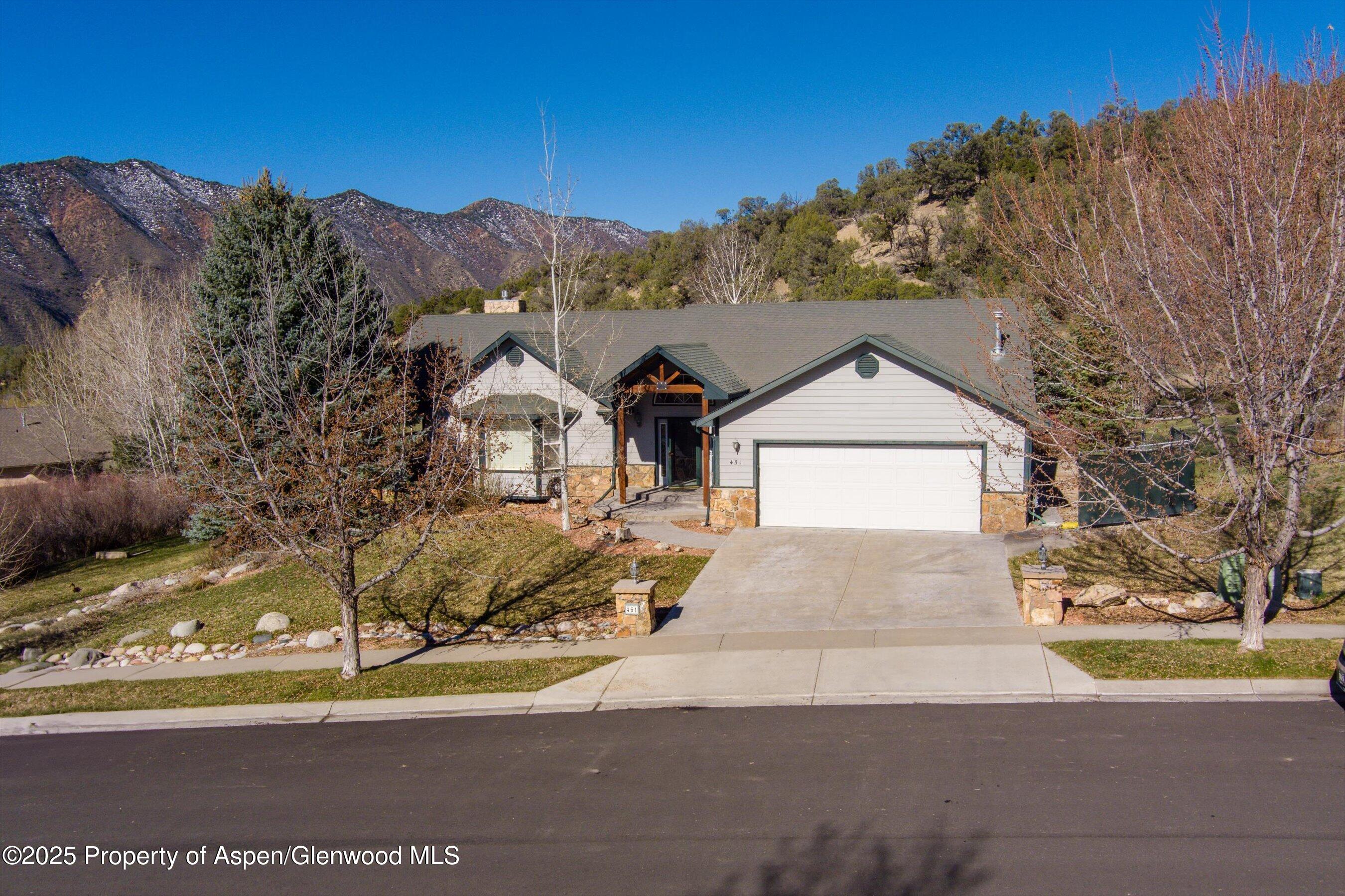 451 Silverhorn Drive New Castle CO 81647