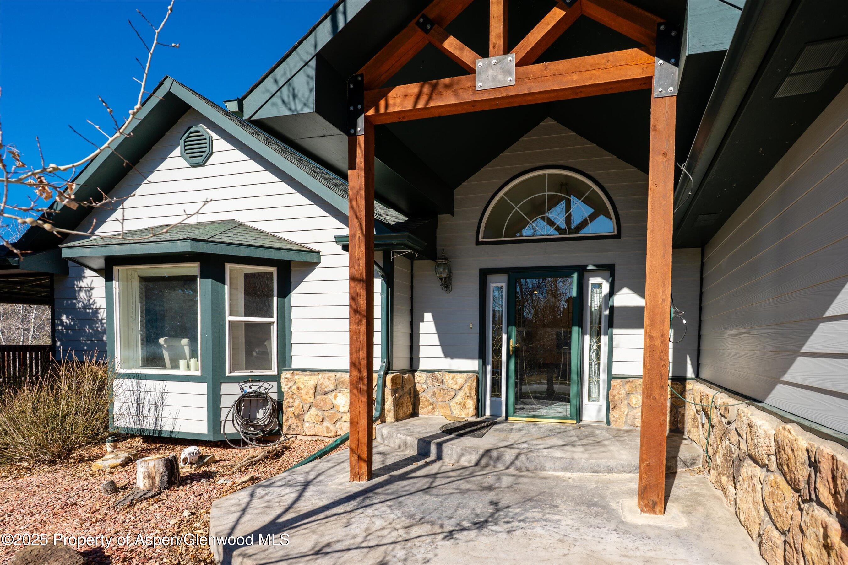 451 Silverhorn Drive New Castle CO 81647