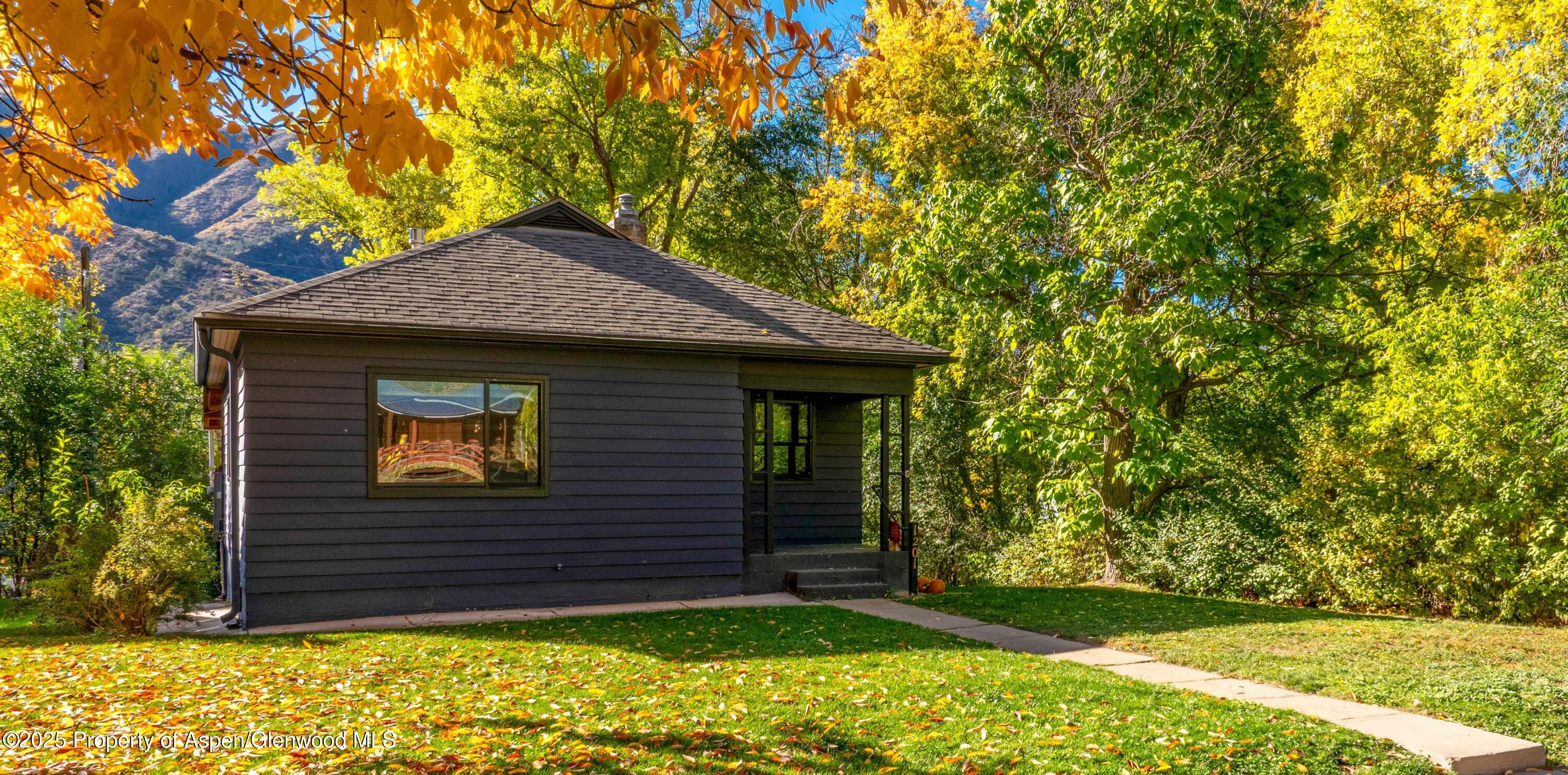 Glenwood Springs CO, 1201 Cooper Avenue