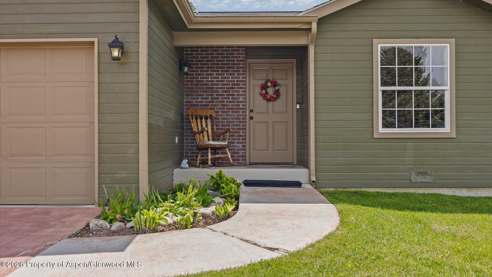 30 Juniper Lane Parachute CO 81635