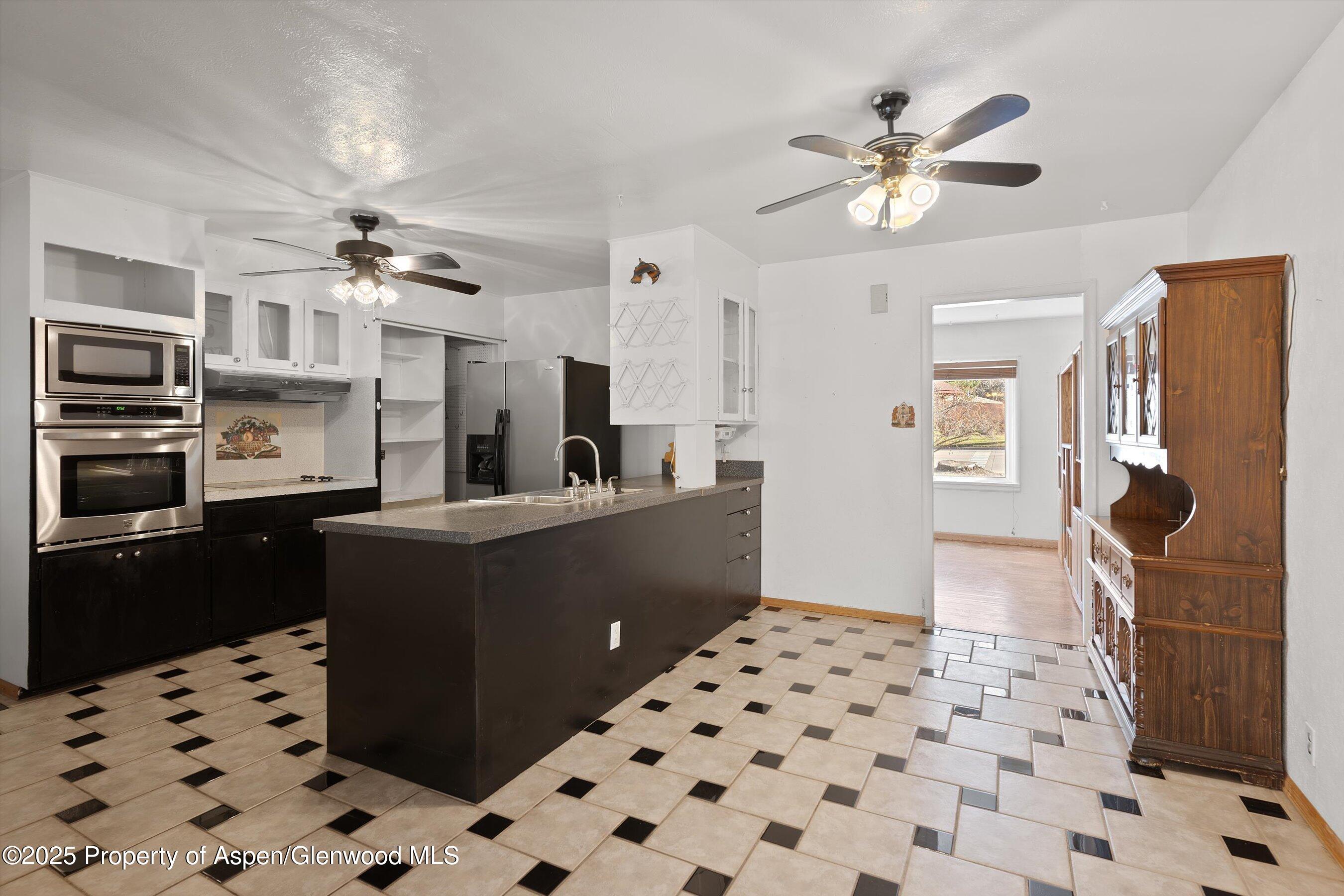 1717 Grand Avenue Glenwood Springs CO 81601