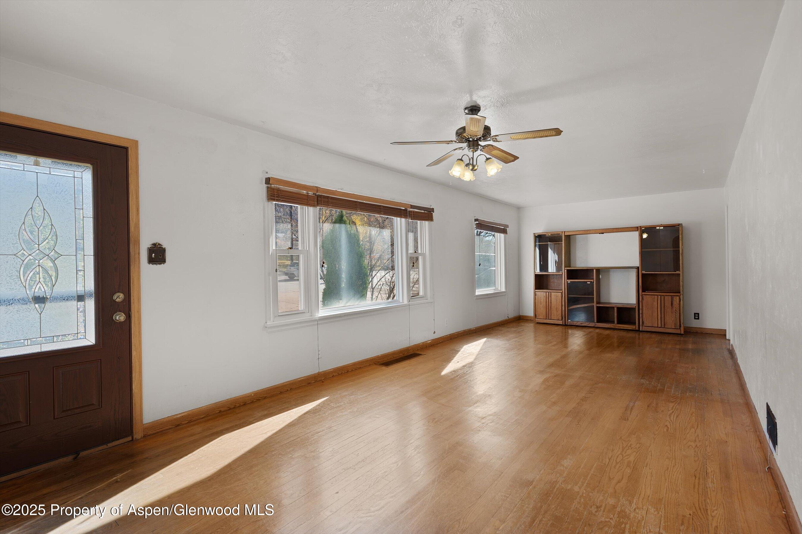 1717 Grand Avenue Glenwood Springs CO 81601