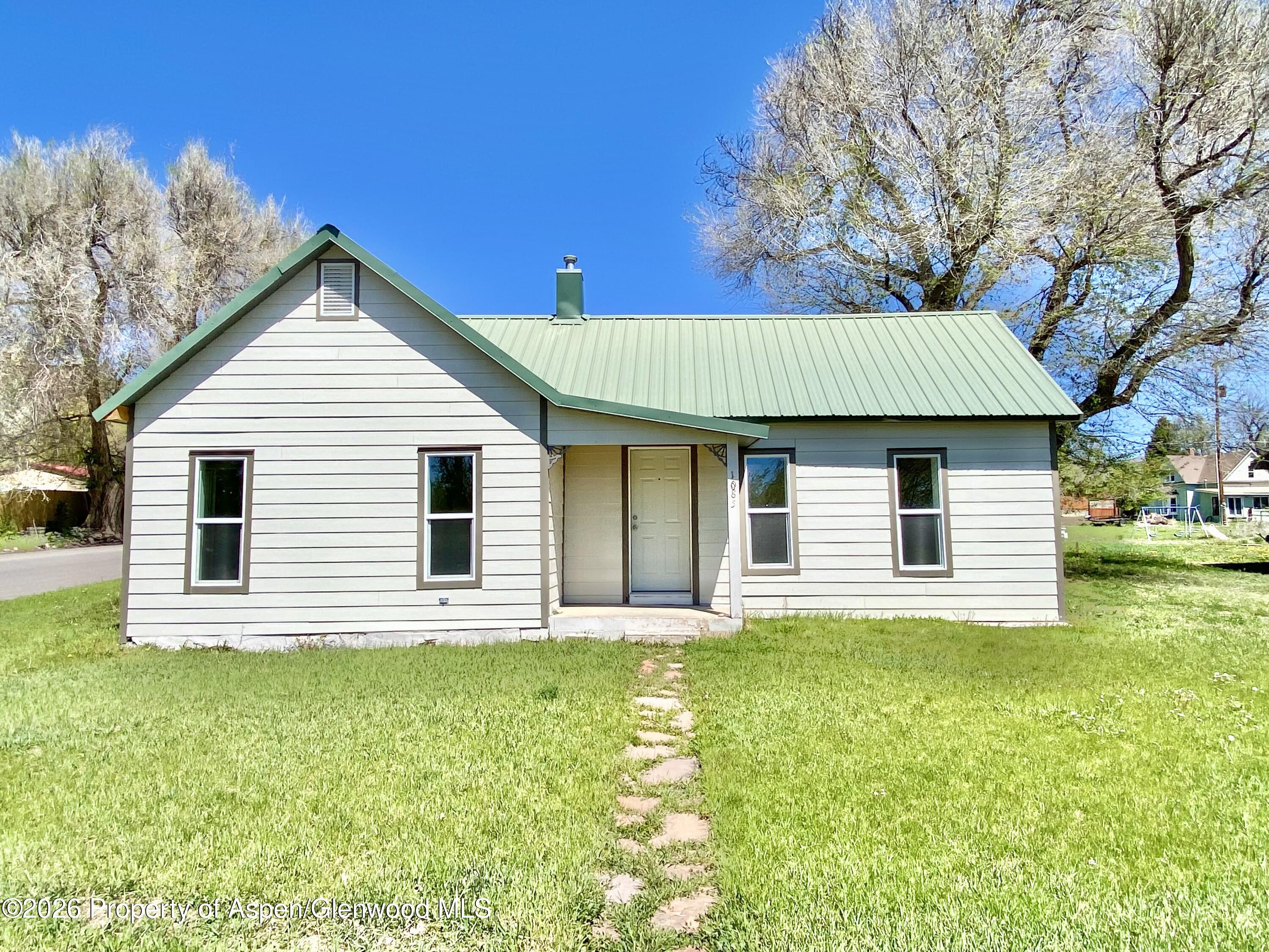 1085 Main Street Meeker CO 81641