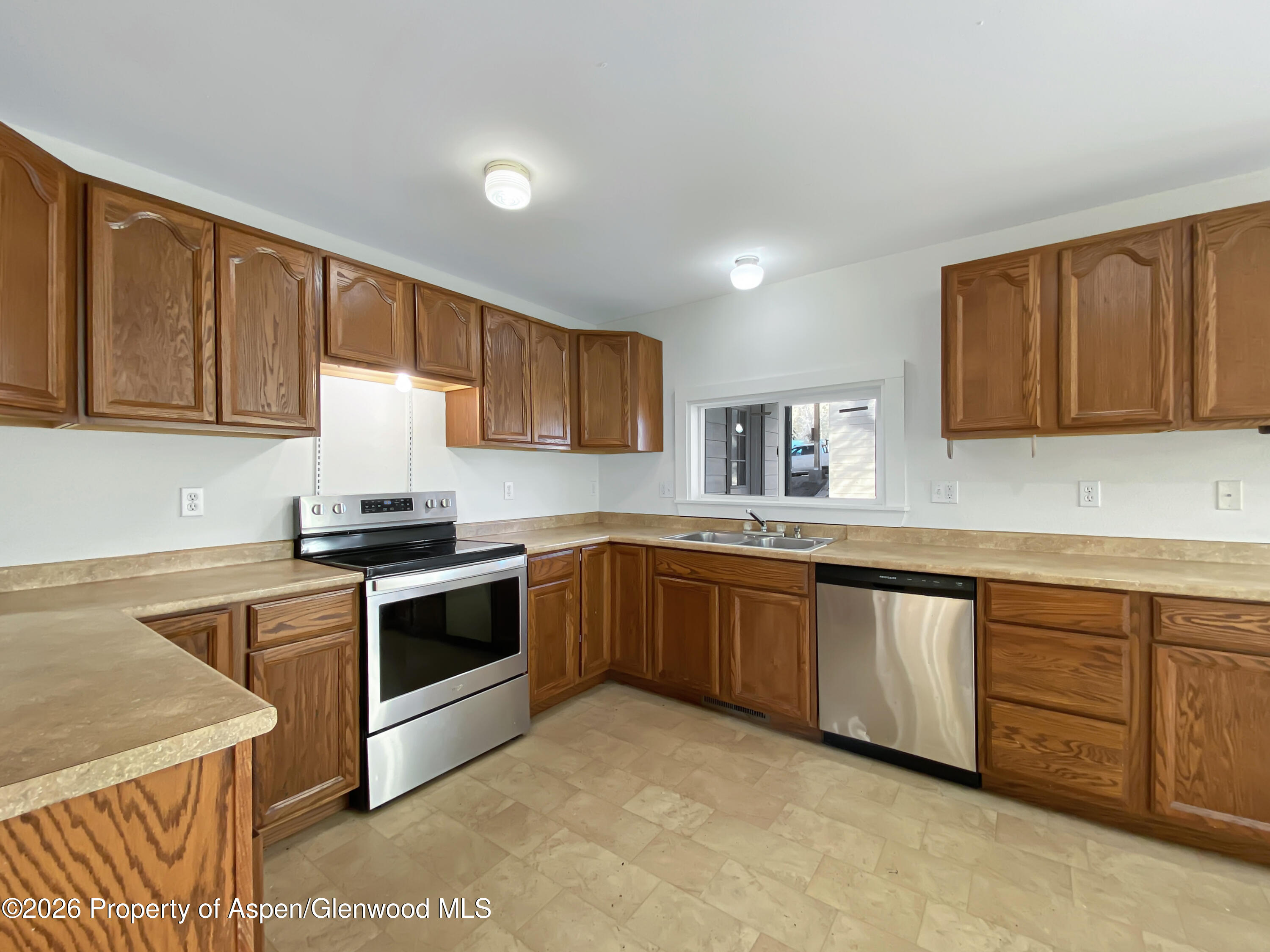 1085 Main Street Meeker CO 81641