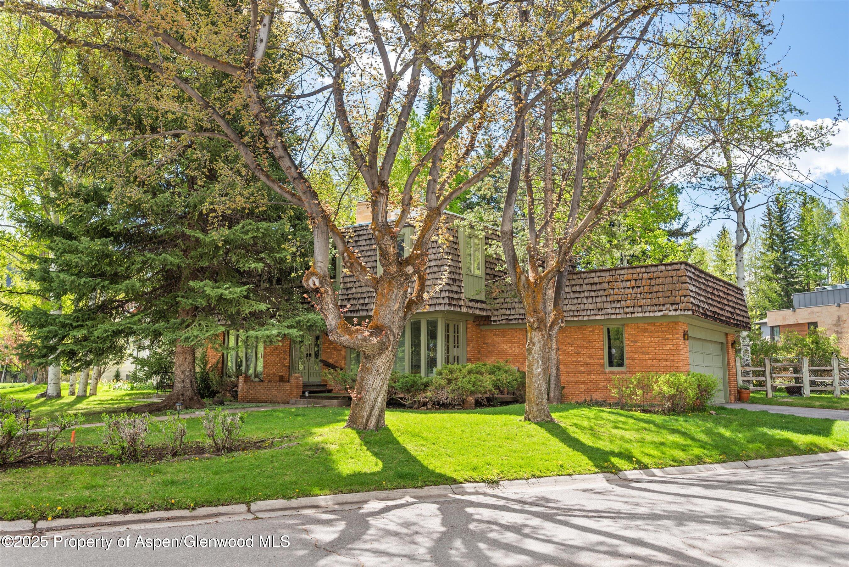 531 Gillespie Street Aspen CO 81611