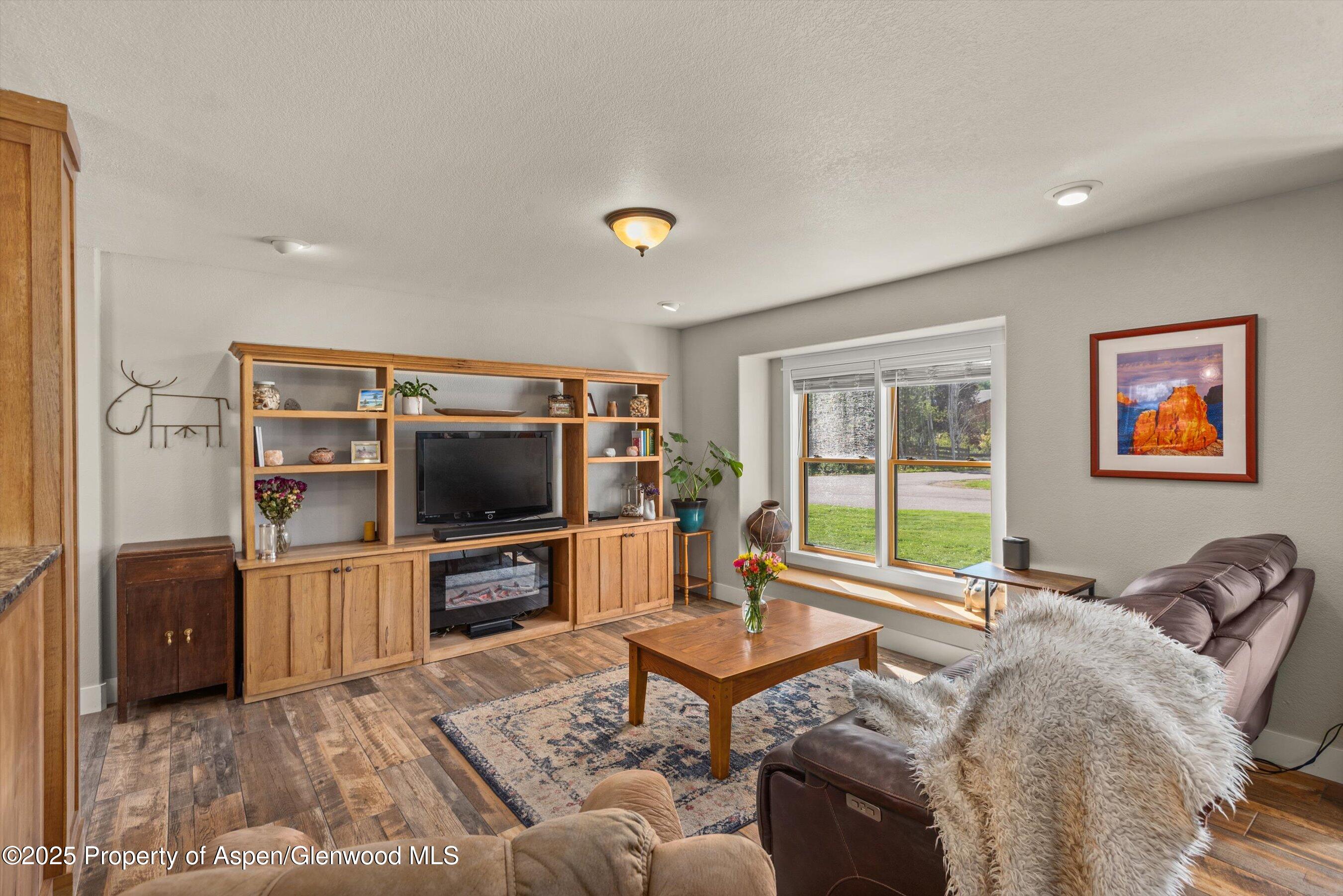 305 Surrey Street Carbondale CO 81623