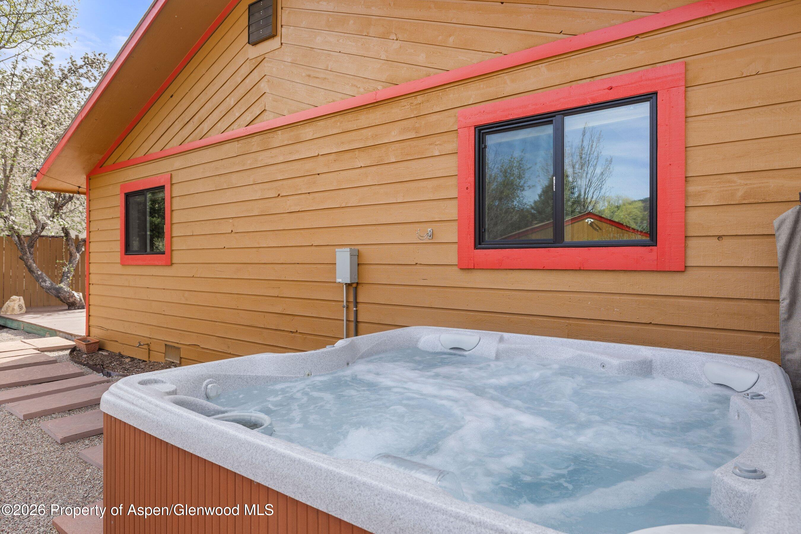 520 & 0 Mesa Verde Avenue Carbondale CO 81623