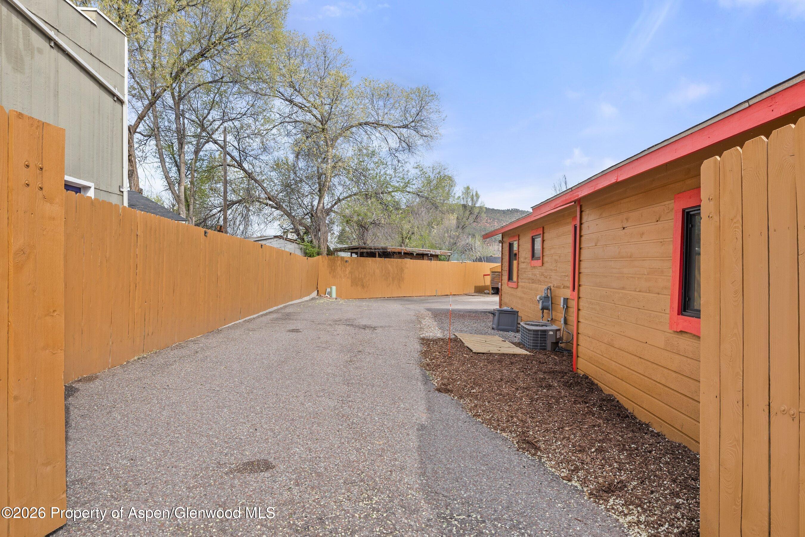 520 & 0 Mesa Verde Avenue Carbondale CO 81623