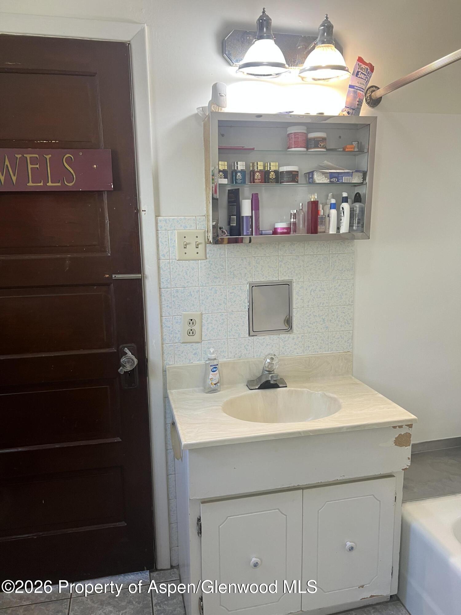 221 S E Avenue New Castle CO 81647