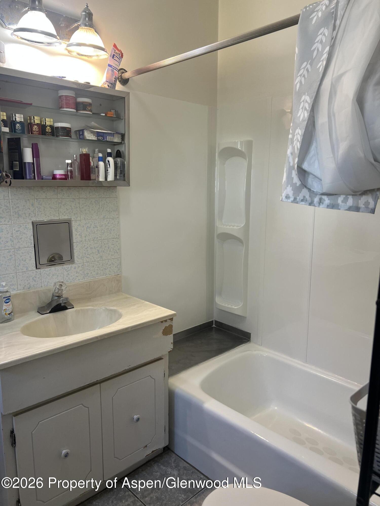 221 S E Avenue New Castle CO 81647