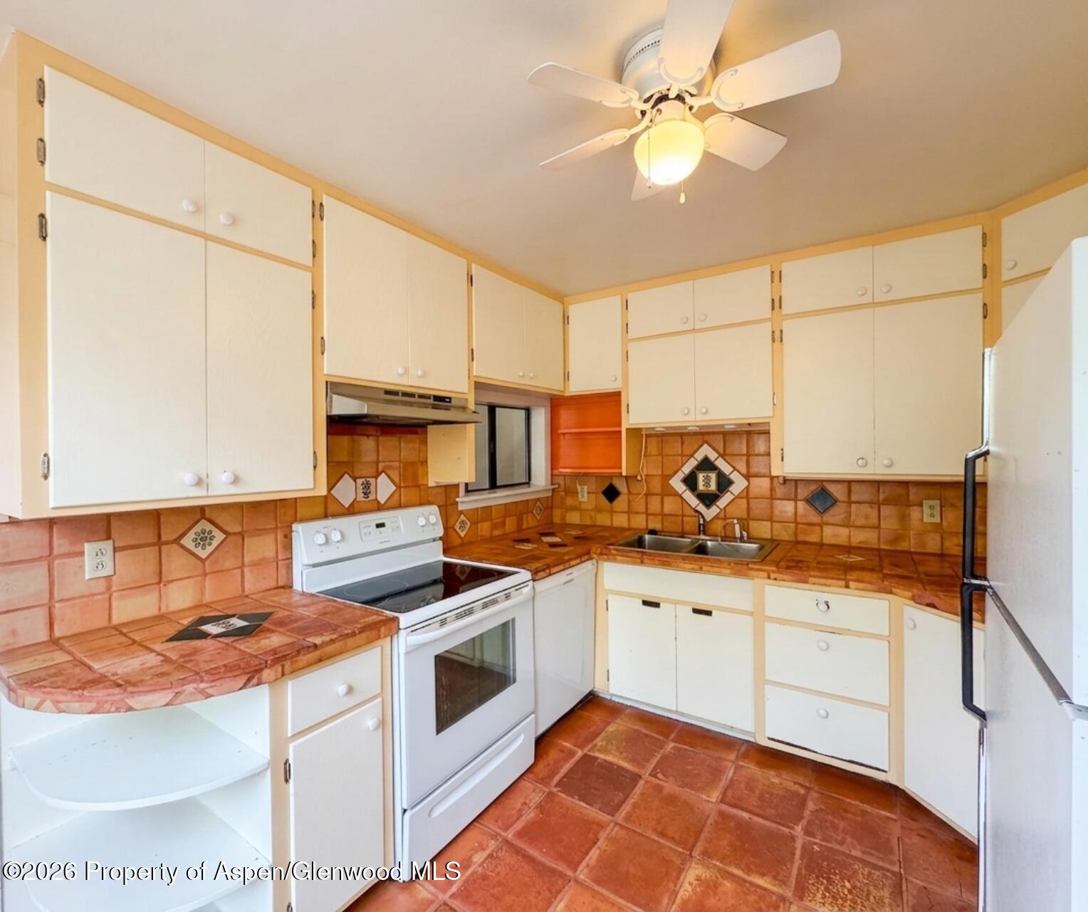 221 S E Avenue New Castle CO 81647