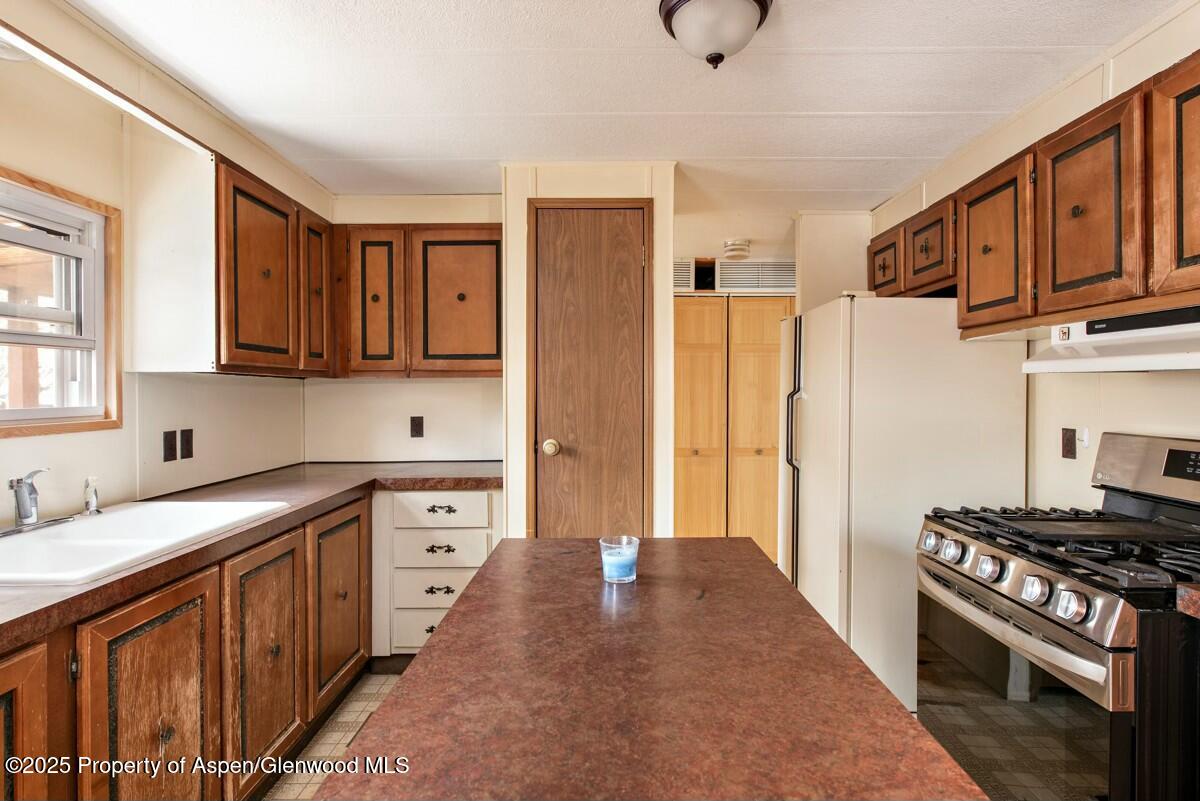 42 Peach Court New Castle CO 81647