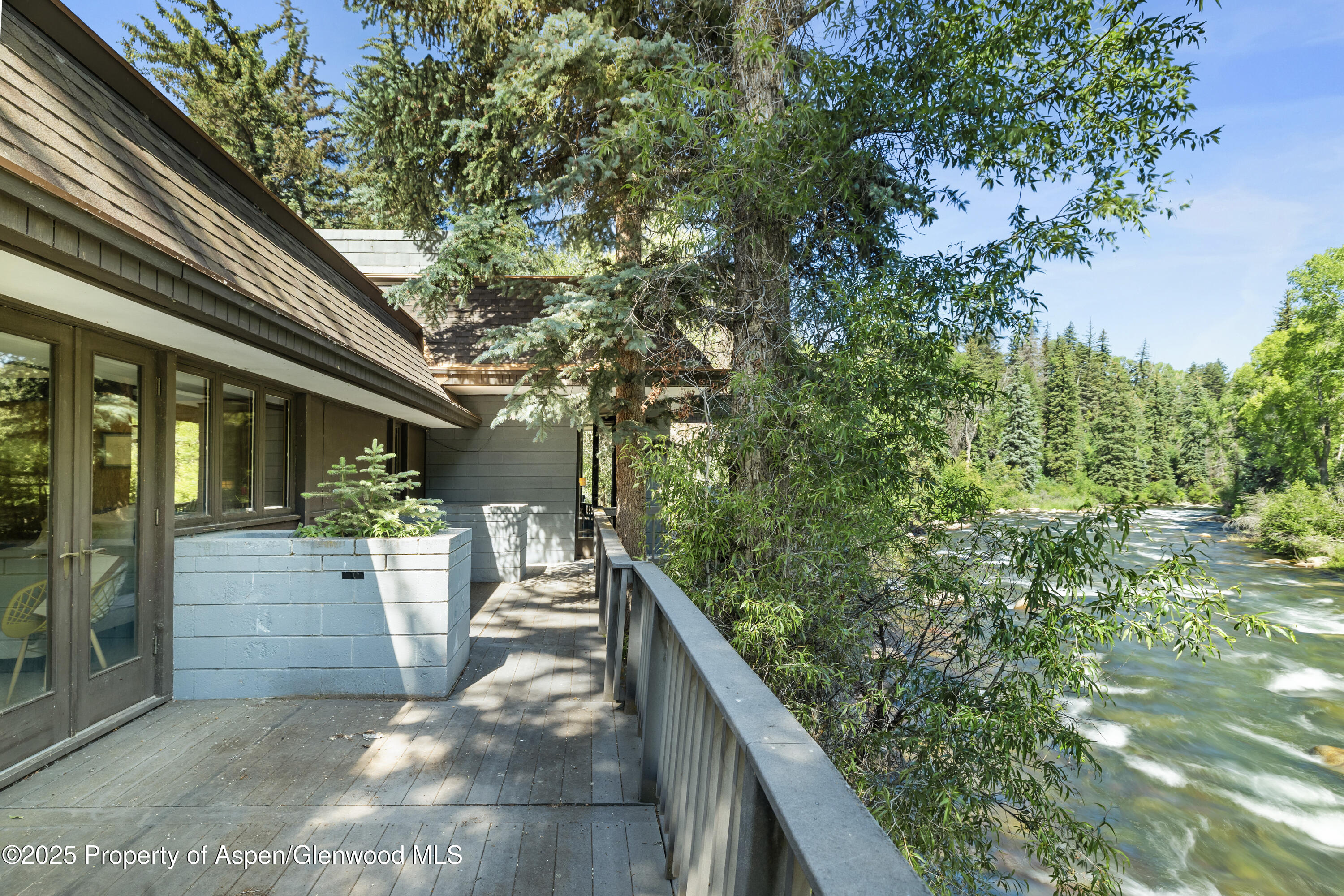 820 Twining Flats Road Aspen CO 81611