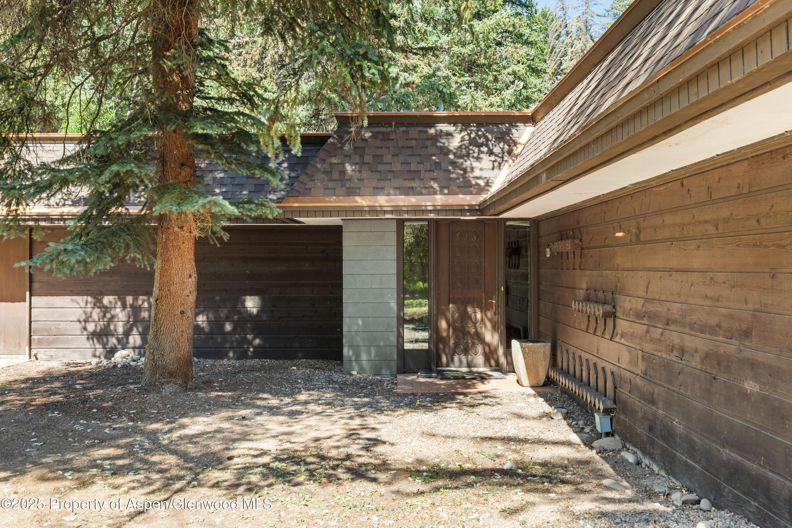 820 Twining Flats Road Aspen CO 81611