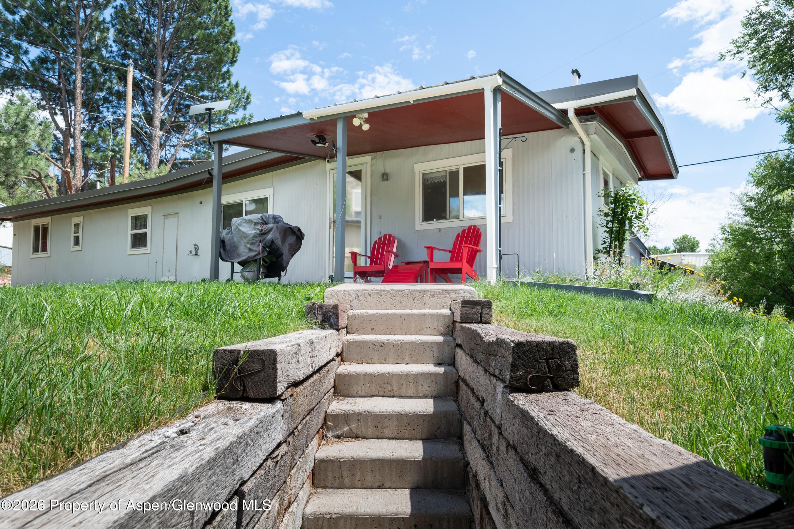 8 Navajo Street New Castle CO 81647