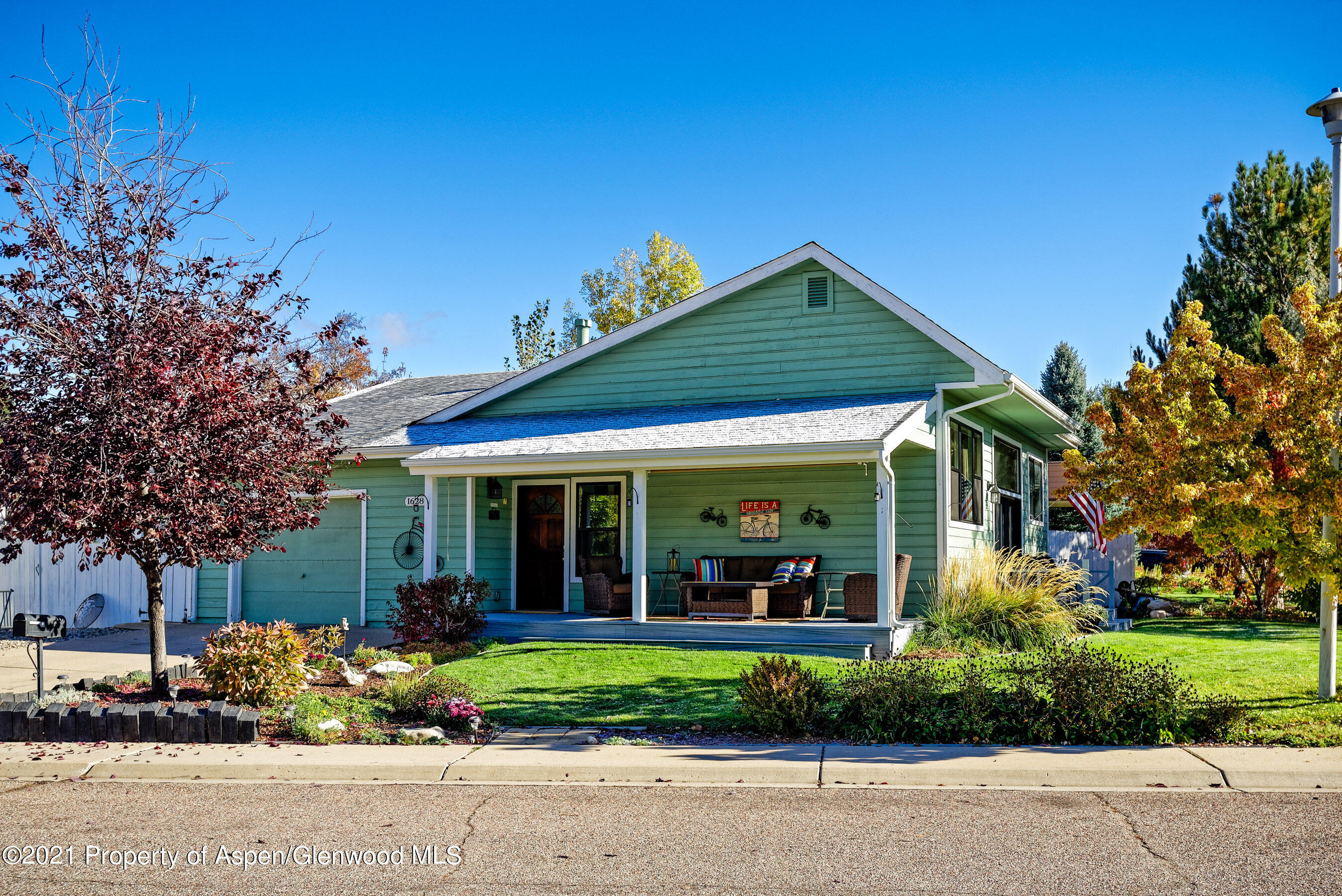 1628 Defiance Drive Carbondale CO 81623