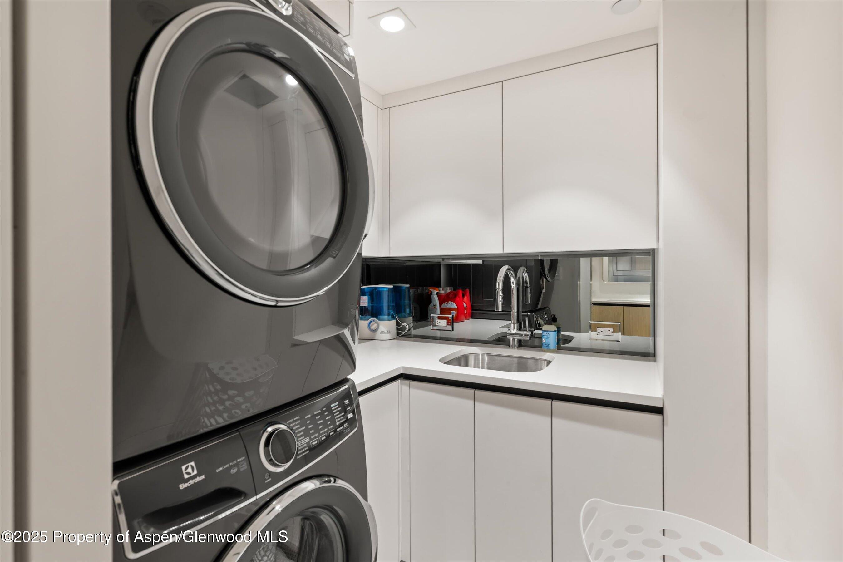 211 W Main Street Aspen CO 81611