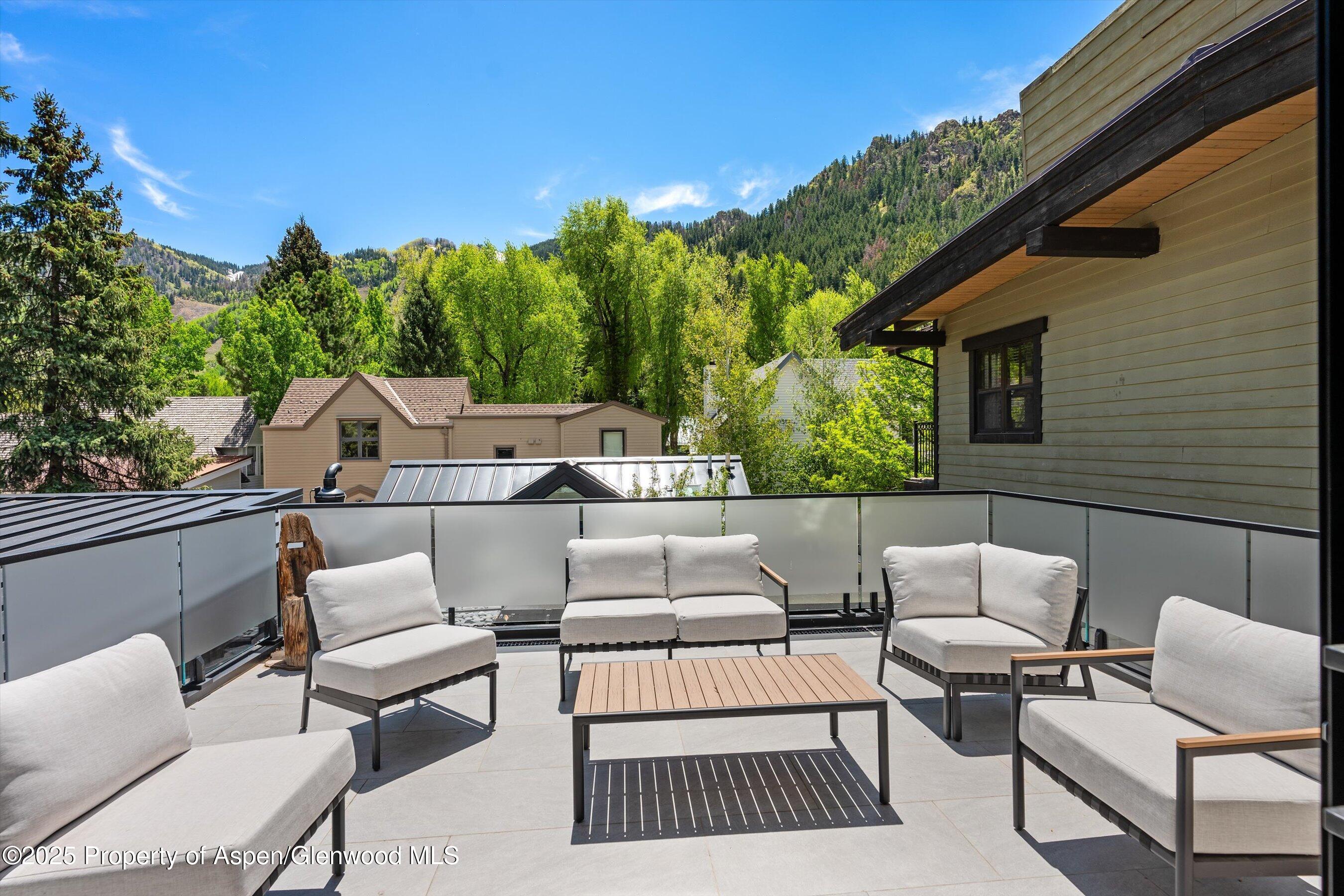 211 W Main Street Aspen CO 81611