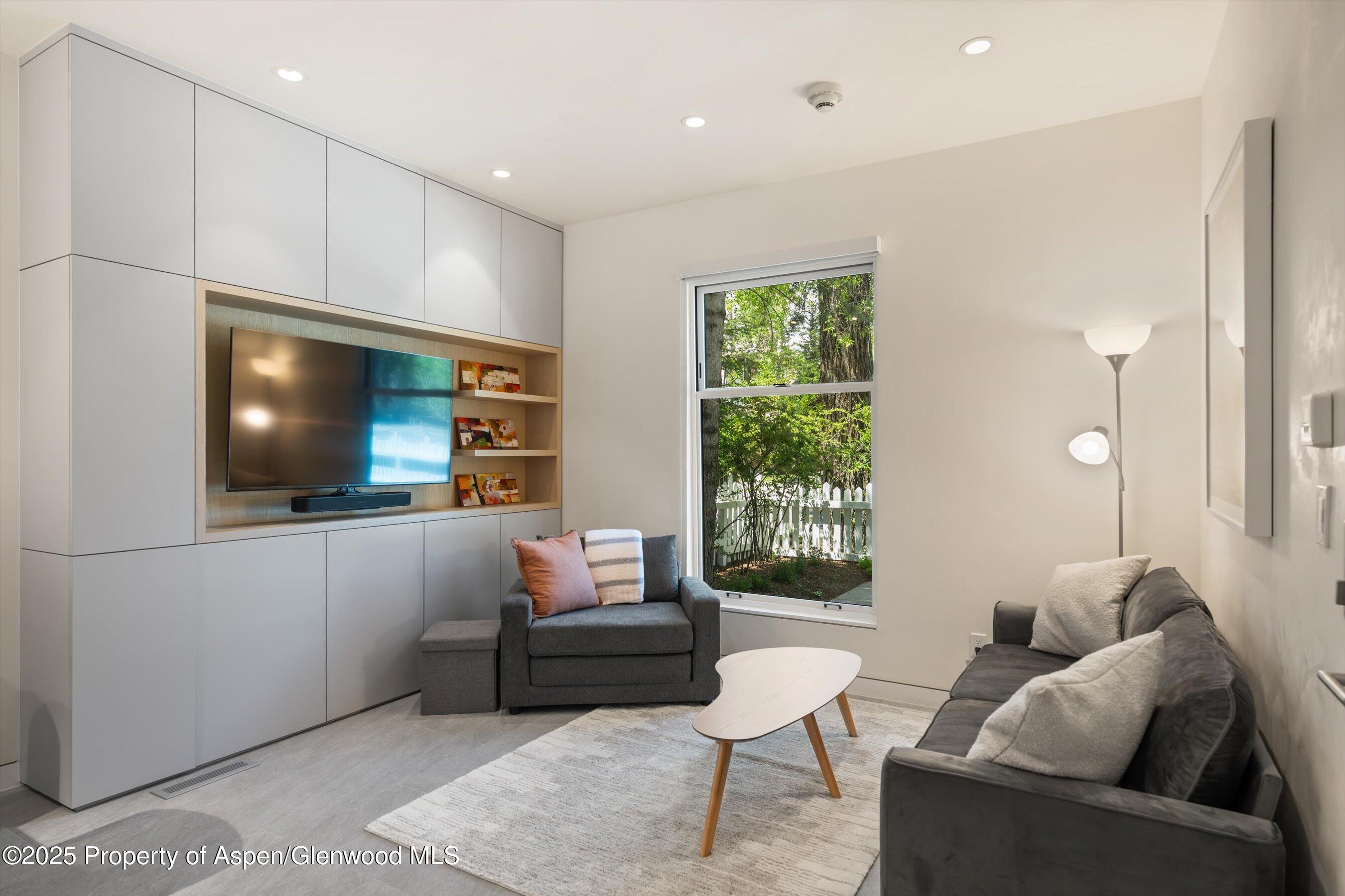 211 W Main Street Aspen CO 81611