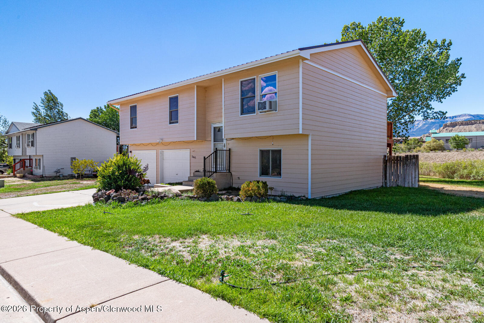 2447 Meadow Circle Rifle CO 81650