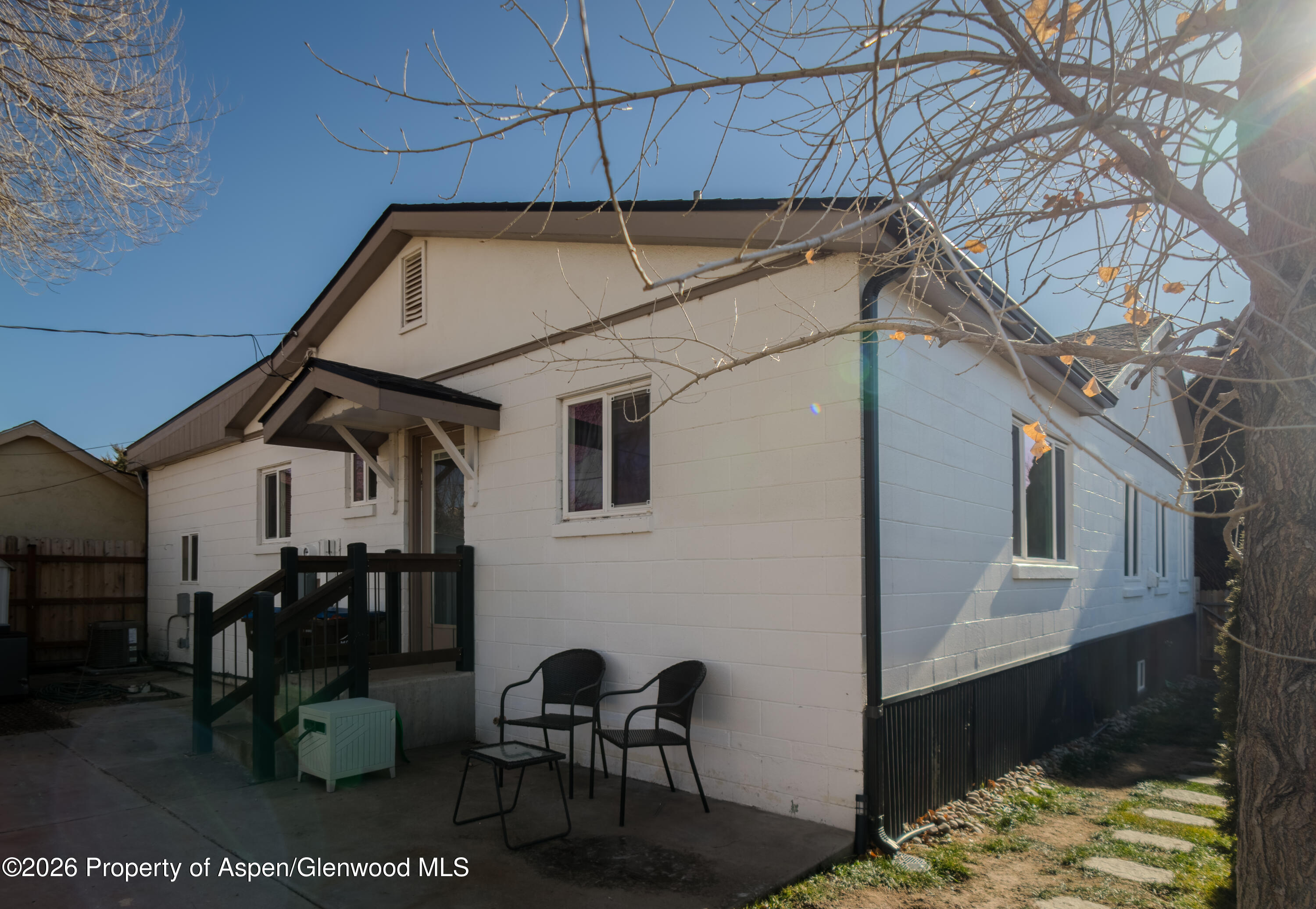 326 E 10th Street Rifle CO 81650