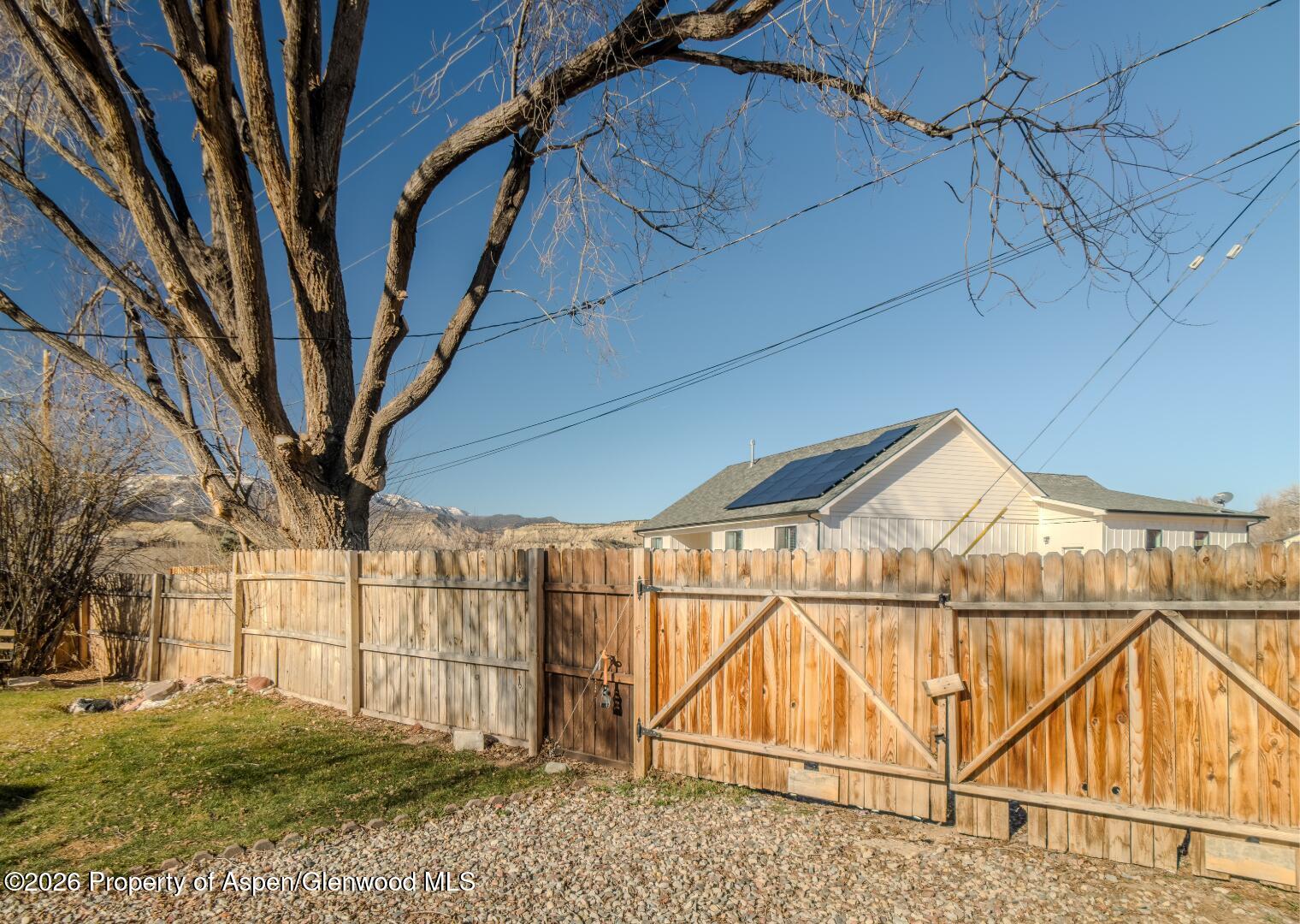 326 E 10th Street Rifle CO 81650