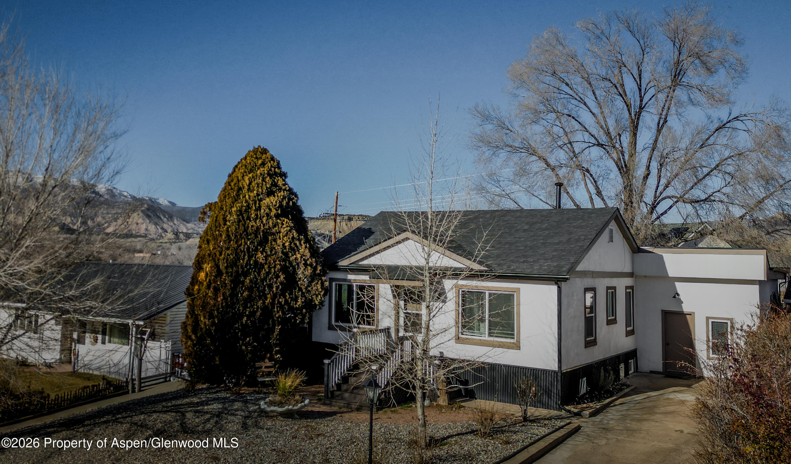 326 E 10th Street Rifle CO 81650