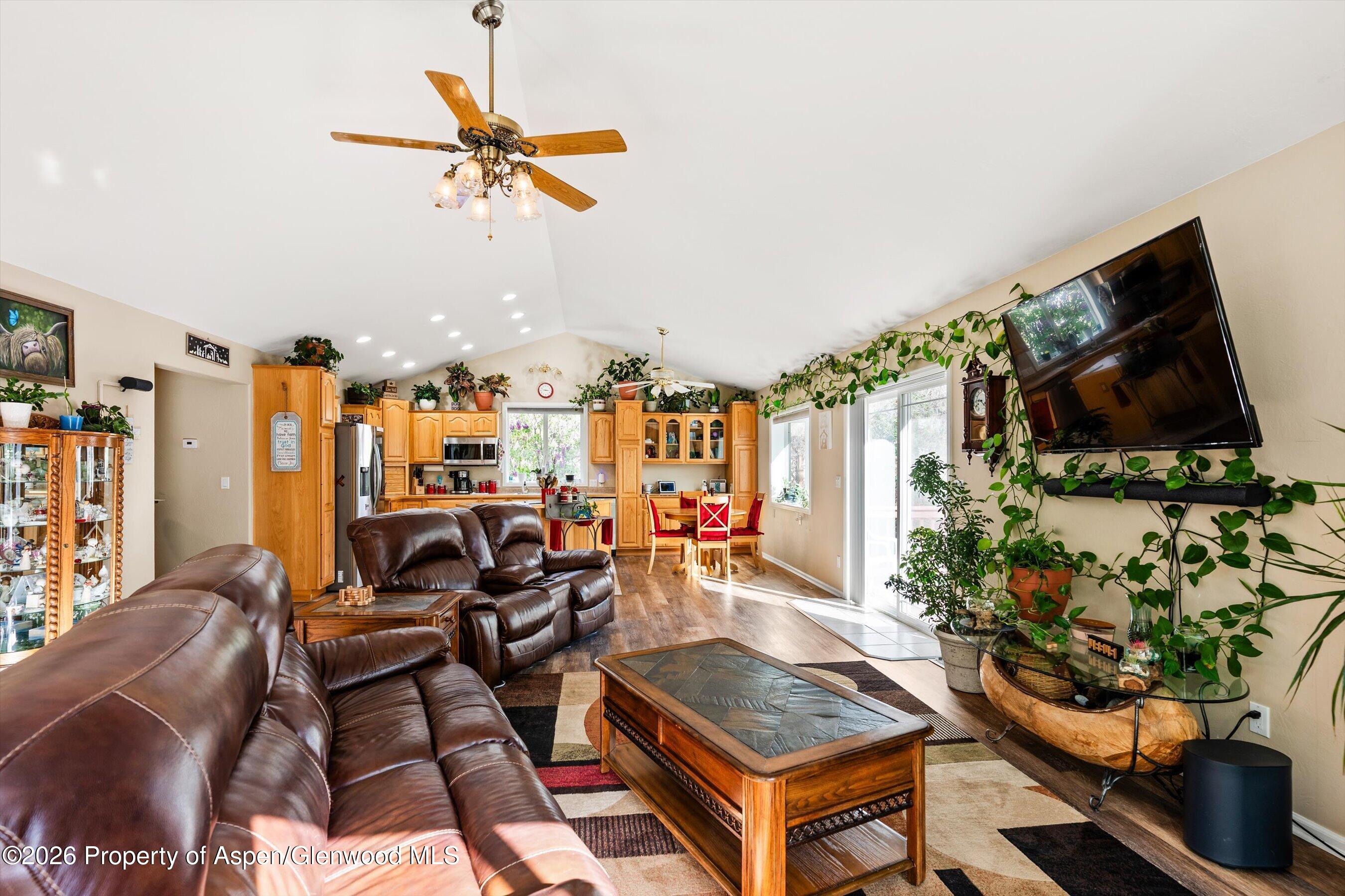 127 Cardinal Way Parachute CO 81635
