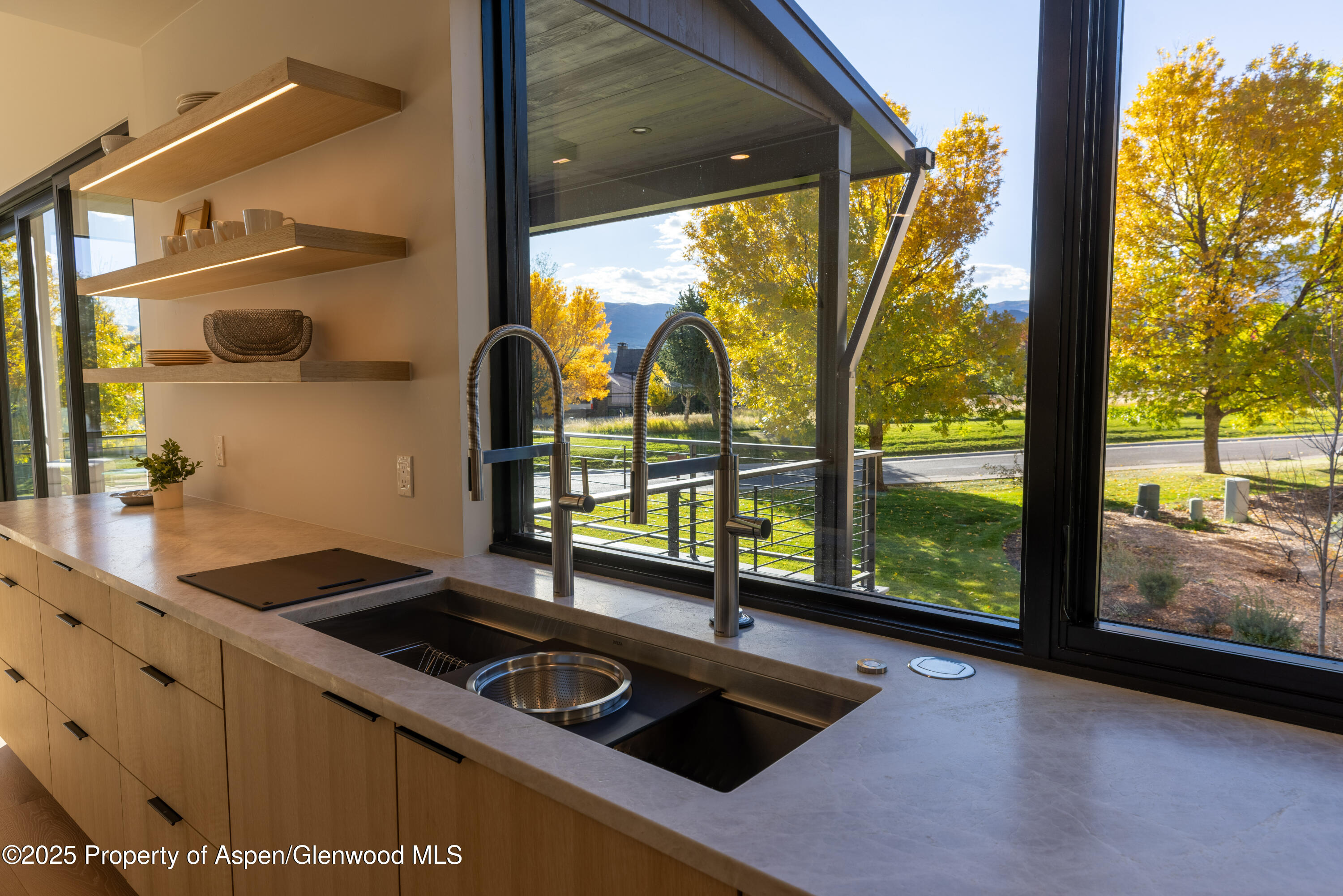 719 Perry Ridge Carbondale CO 81623