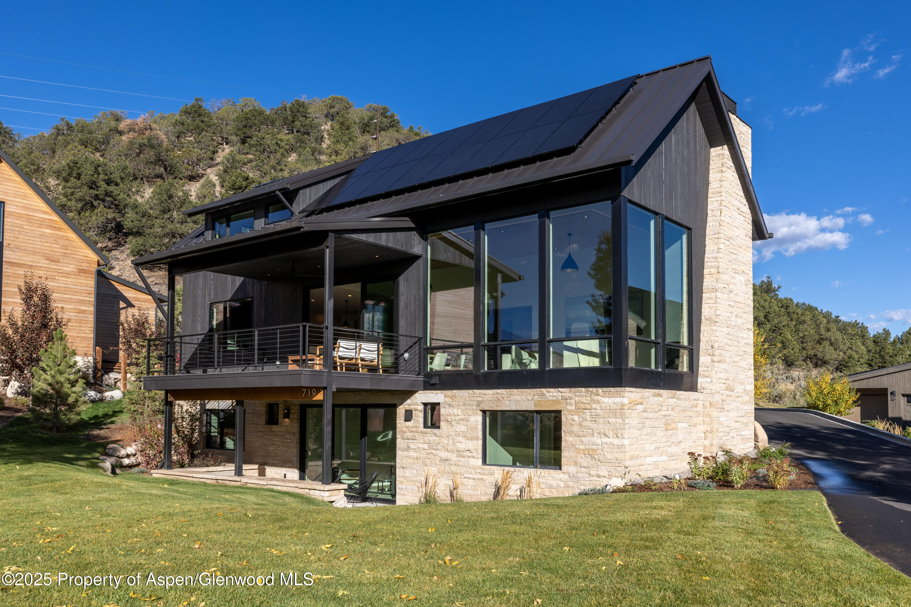 719 Perry Ridge Carbondale CO 81623