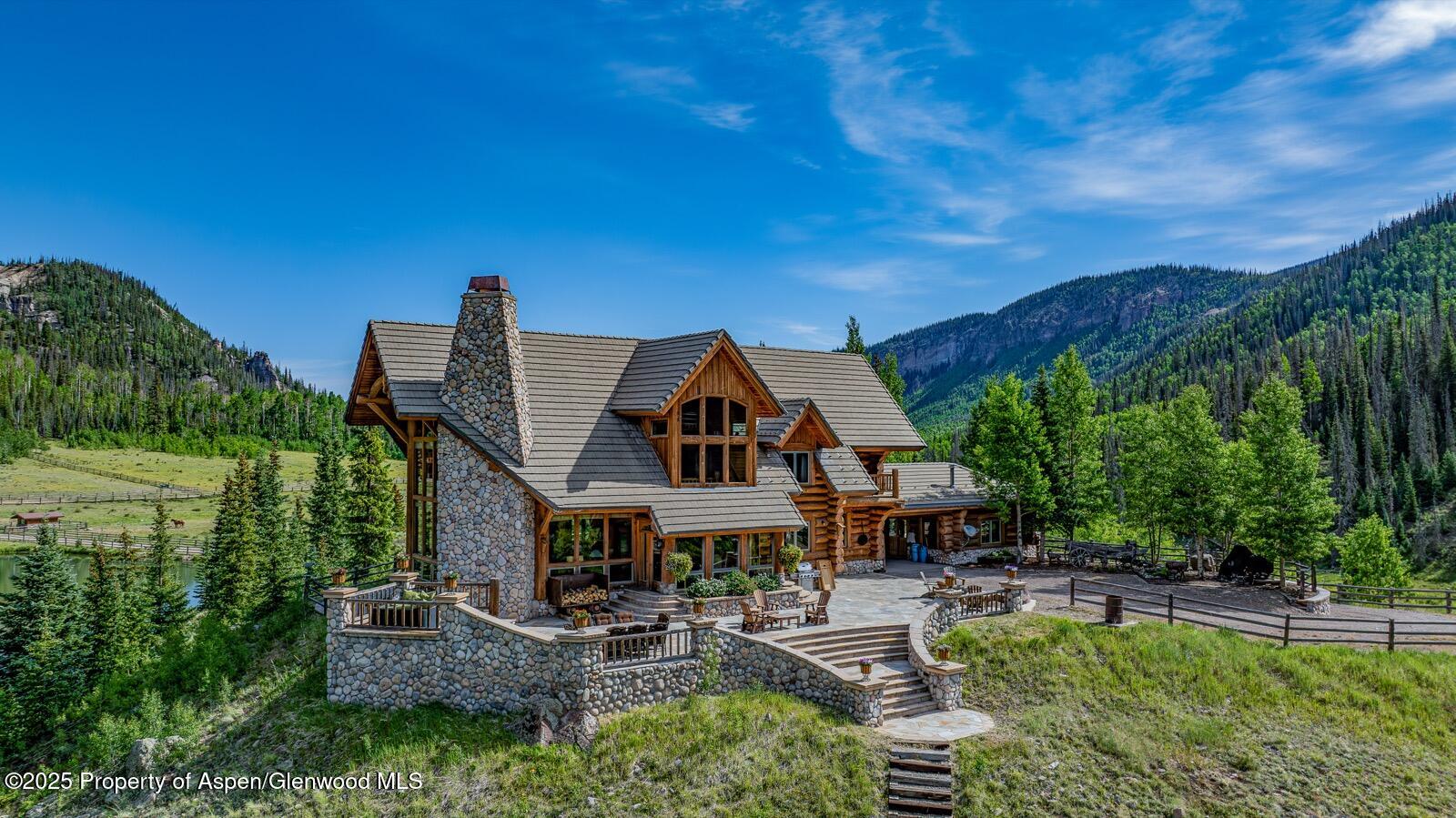 2418 Usfs Road 526 Creede CO 81130