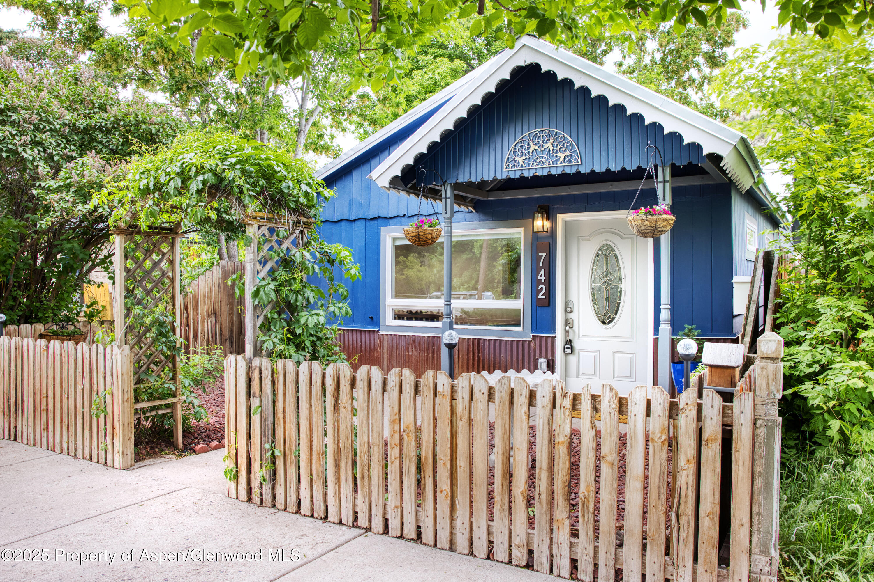 742 W Main Street New Castle CO 81647