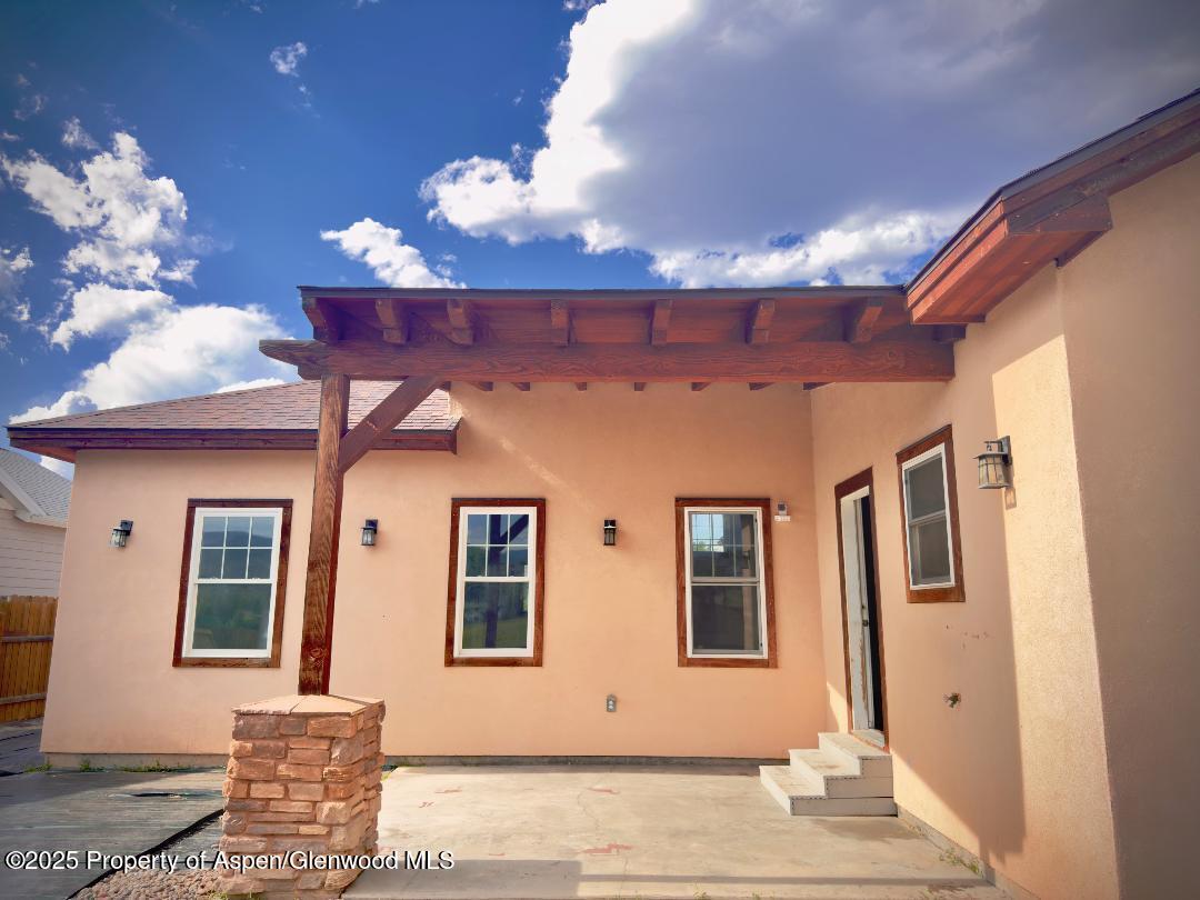 1279 E 17th Street Rifle CO 81650