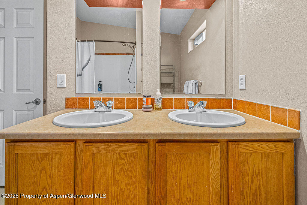 869 Washington Street Craig CO 81625