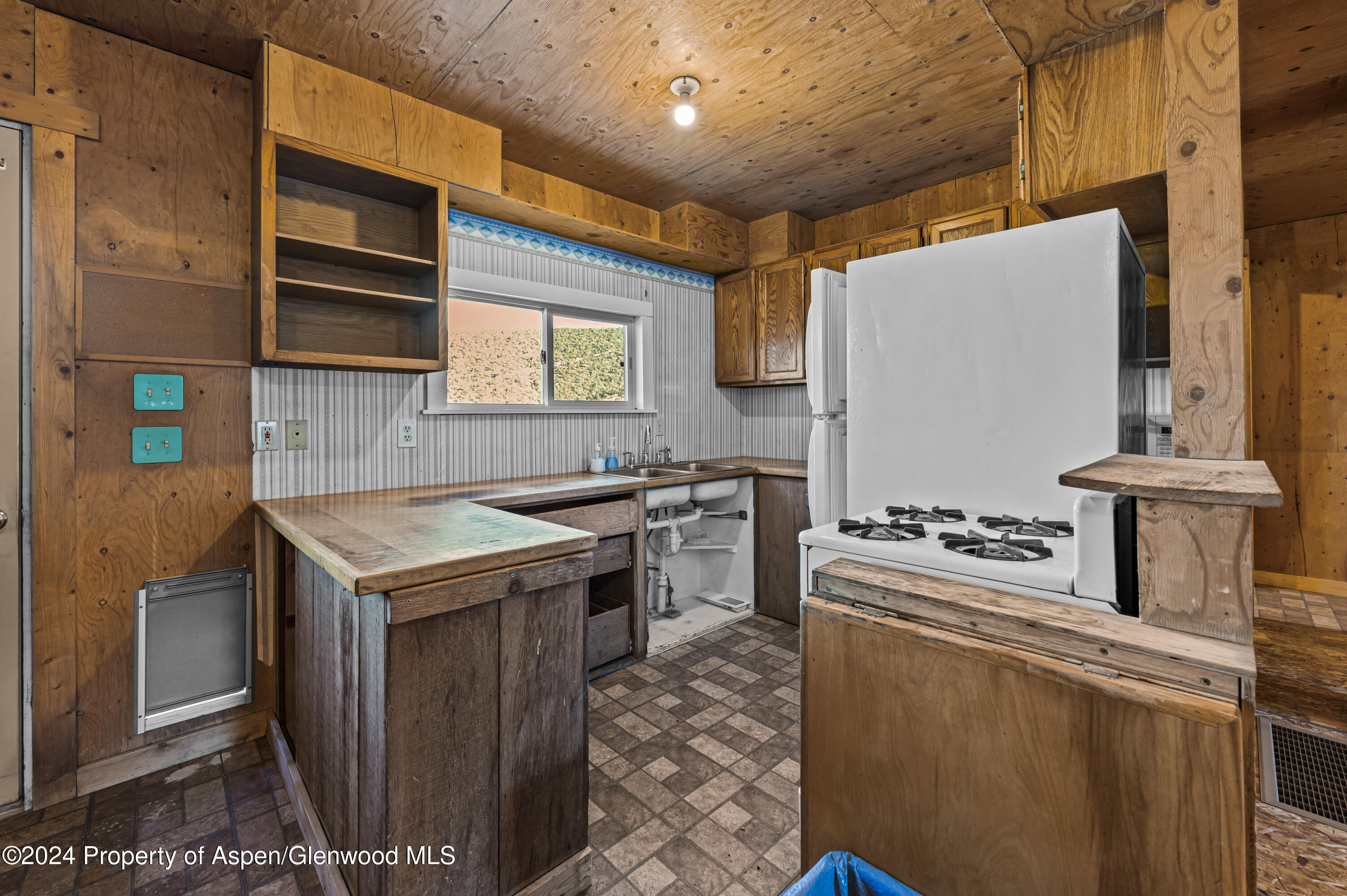 10444 County Road 320 Rifle CO 81650