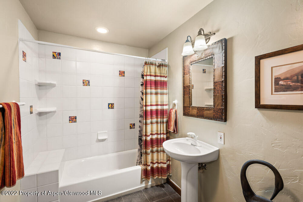 48 Crescent Place Glenwood Springs CO 81601