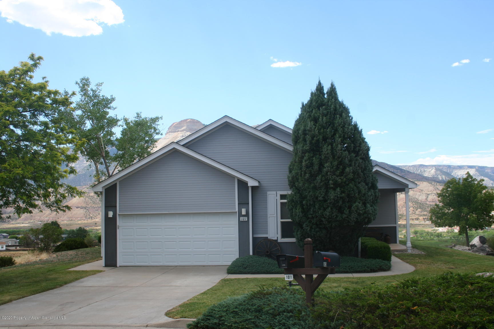 101 Dogwood Lane Parachute CO 81635