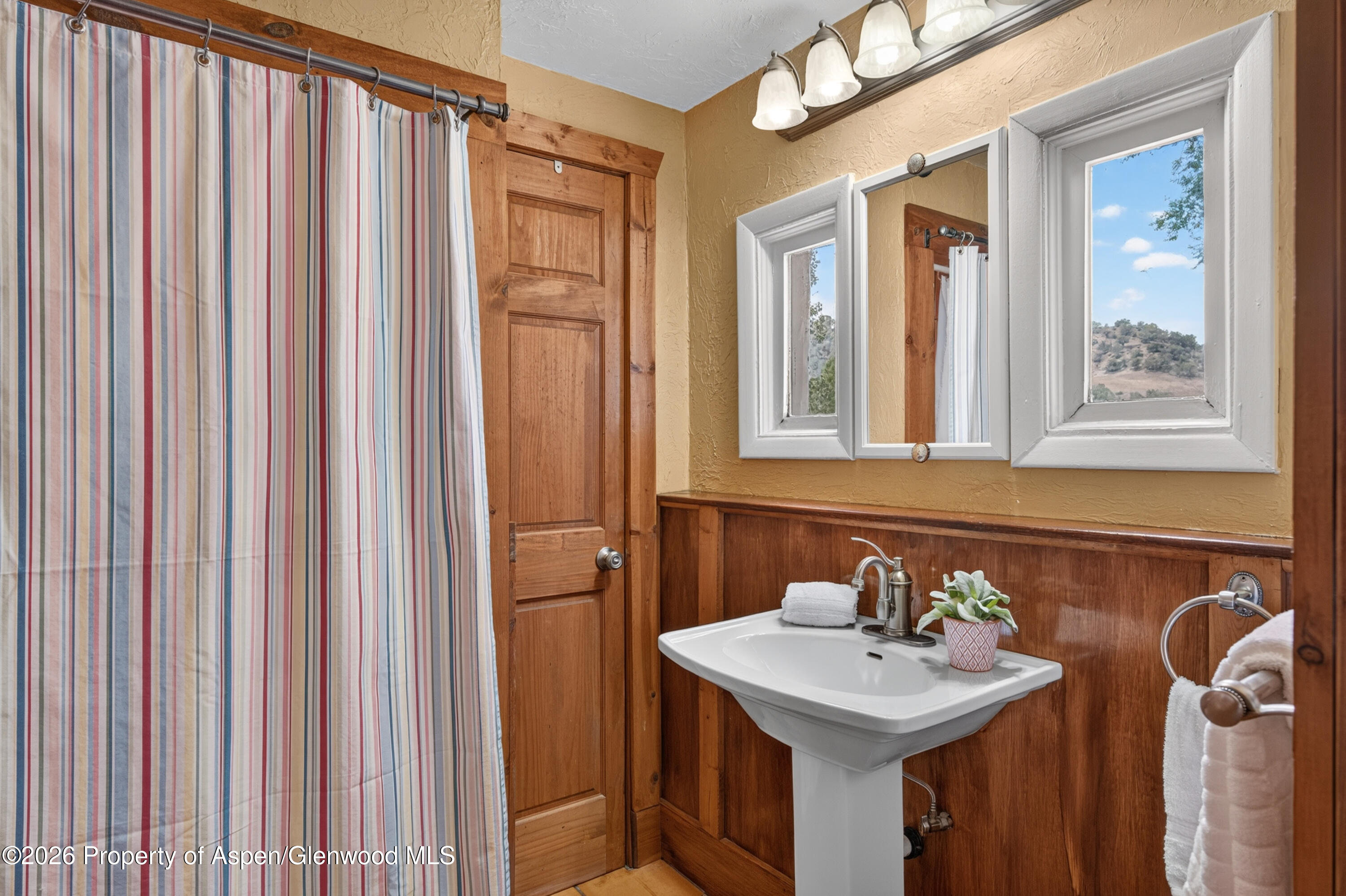 4664 County Road 311 New Castle CO 81647