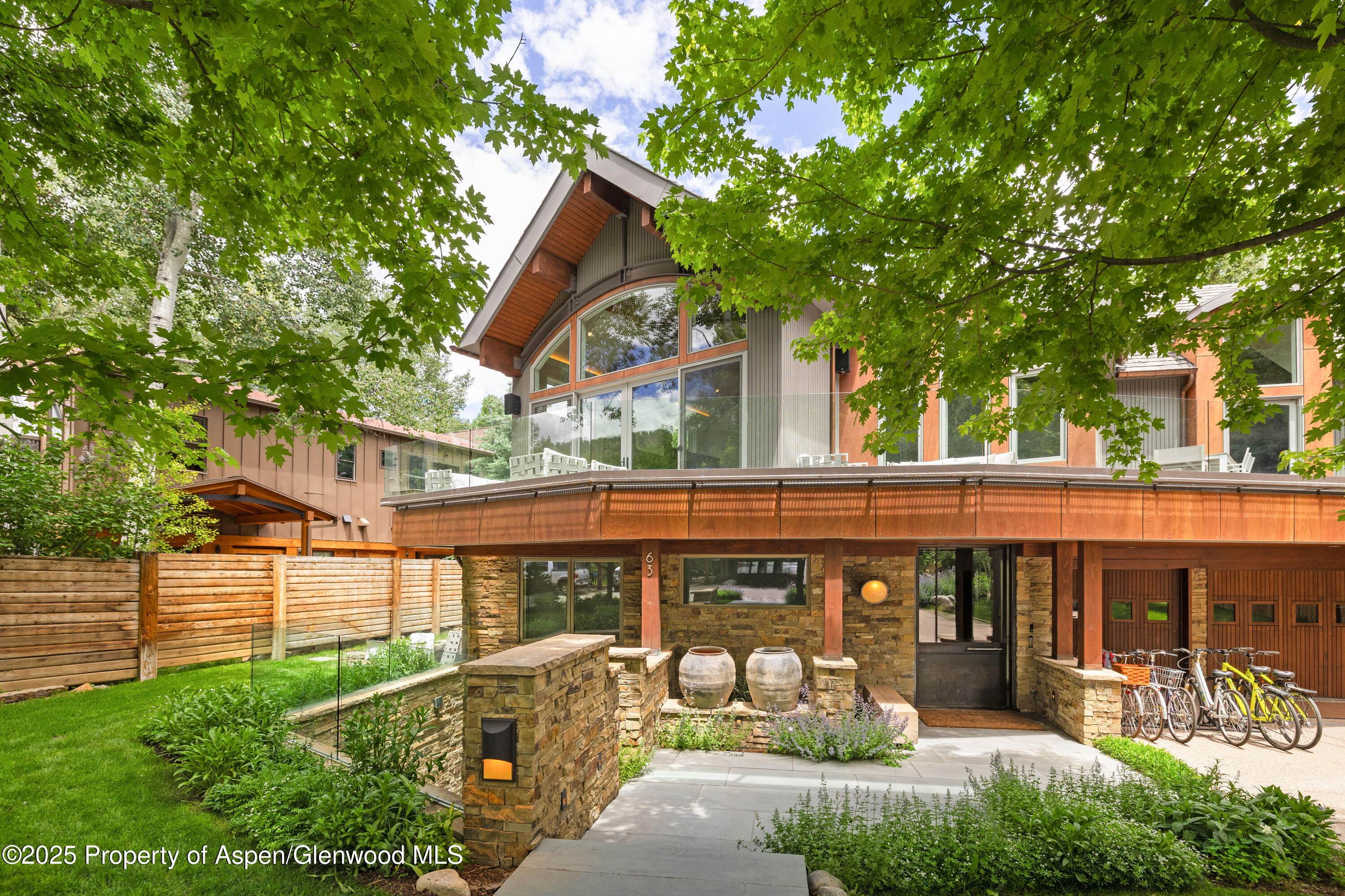 63 Smuggler Grove Aspen CO 81611