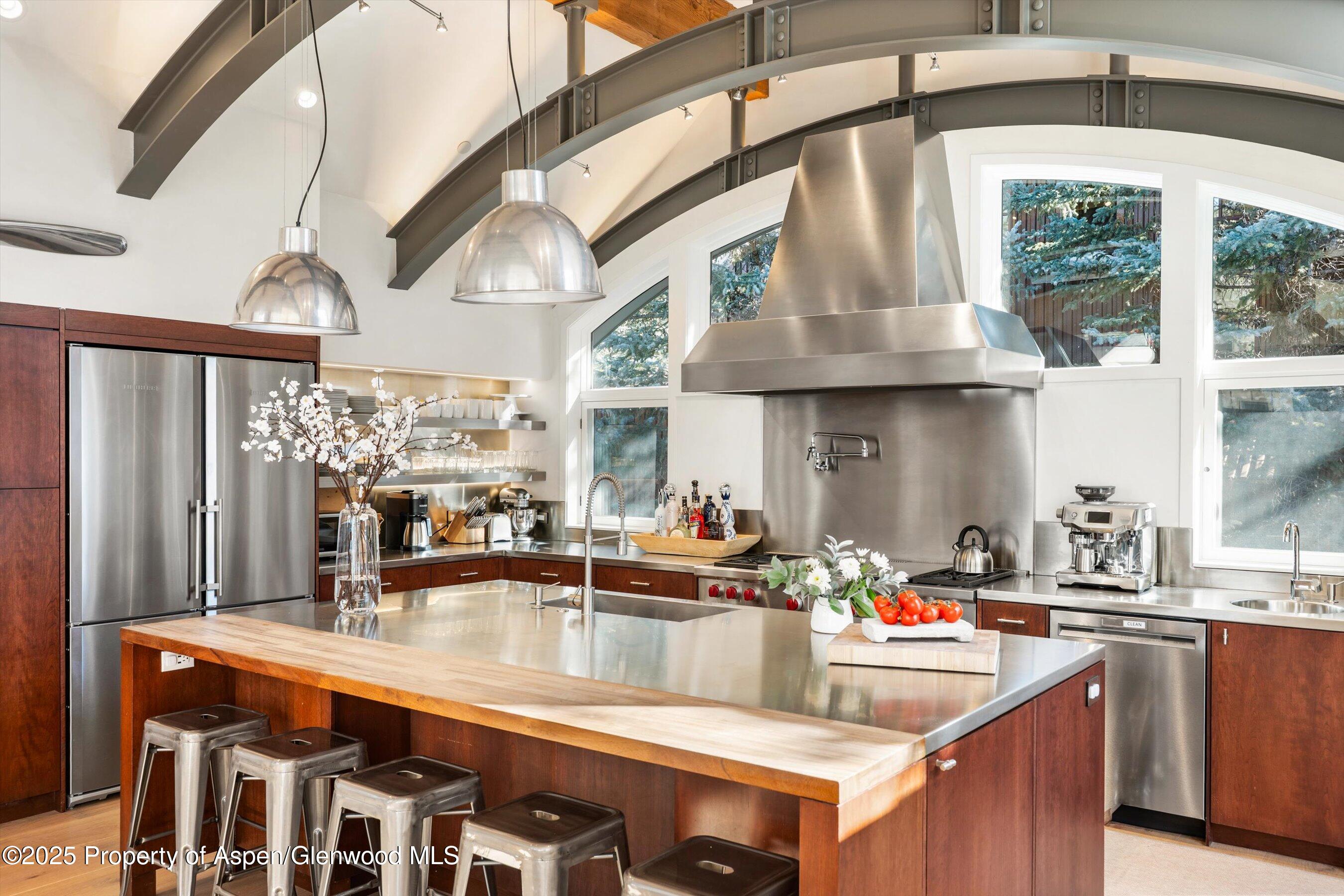 63 Smuggler Grove Aspen CO 81611