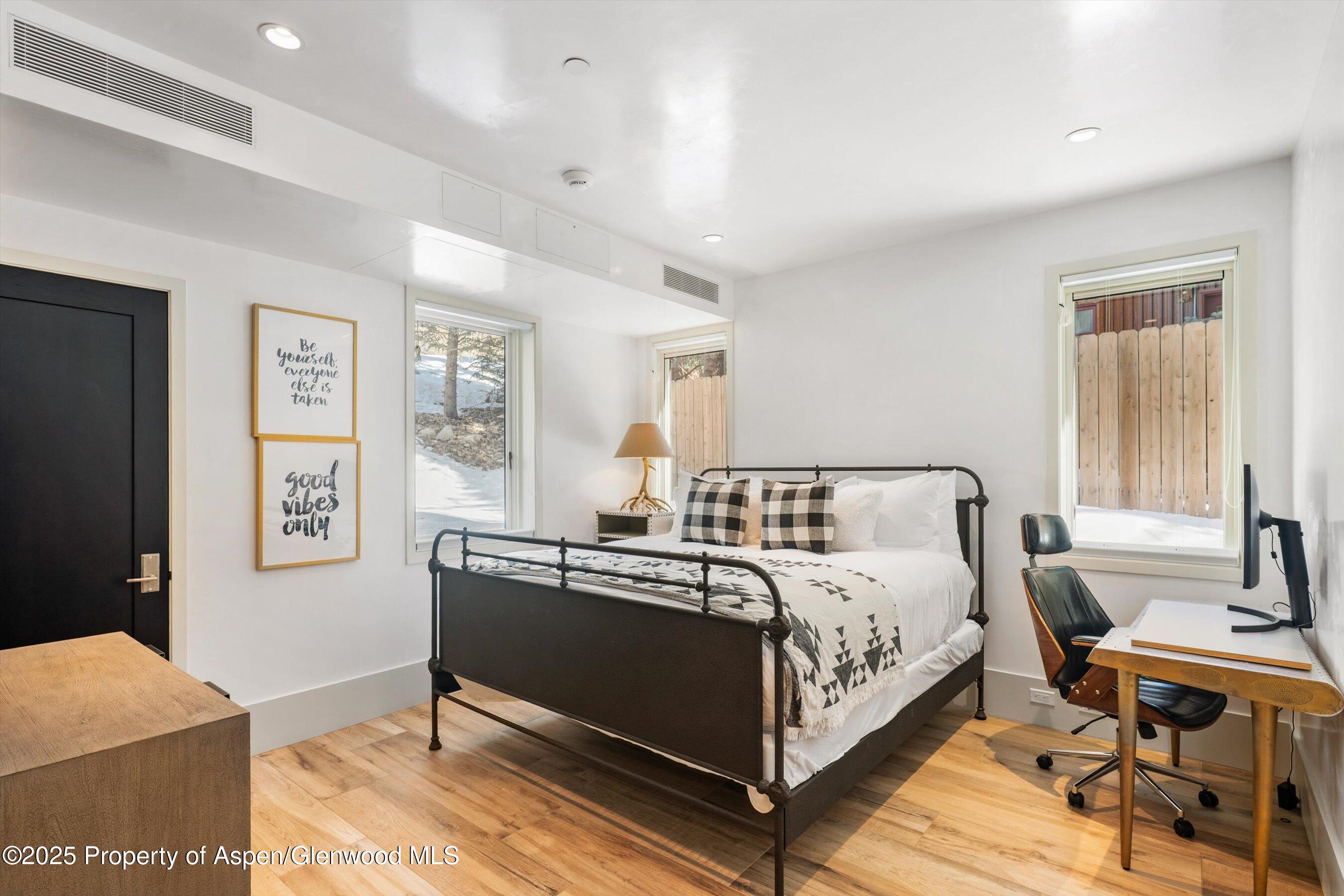 63 Smuggler Grove Aspen CO 81611