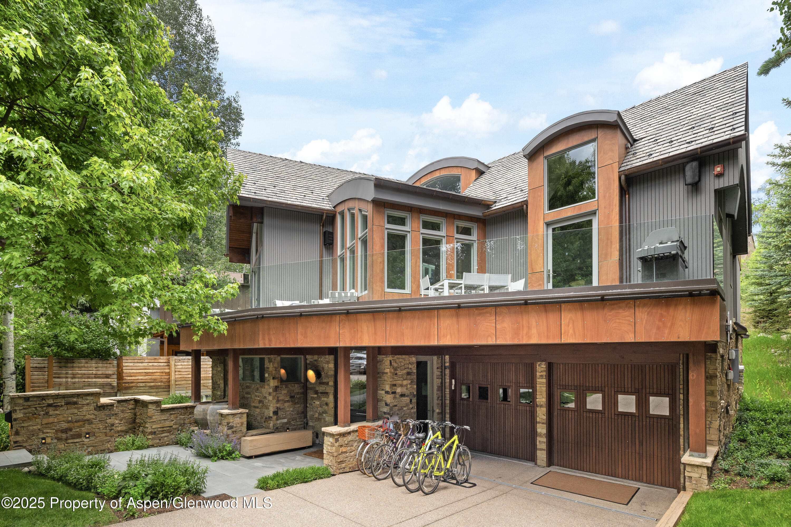 63 Smuggler Grove Aspen CO 81611