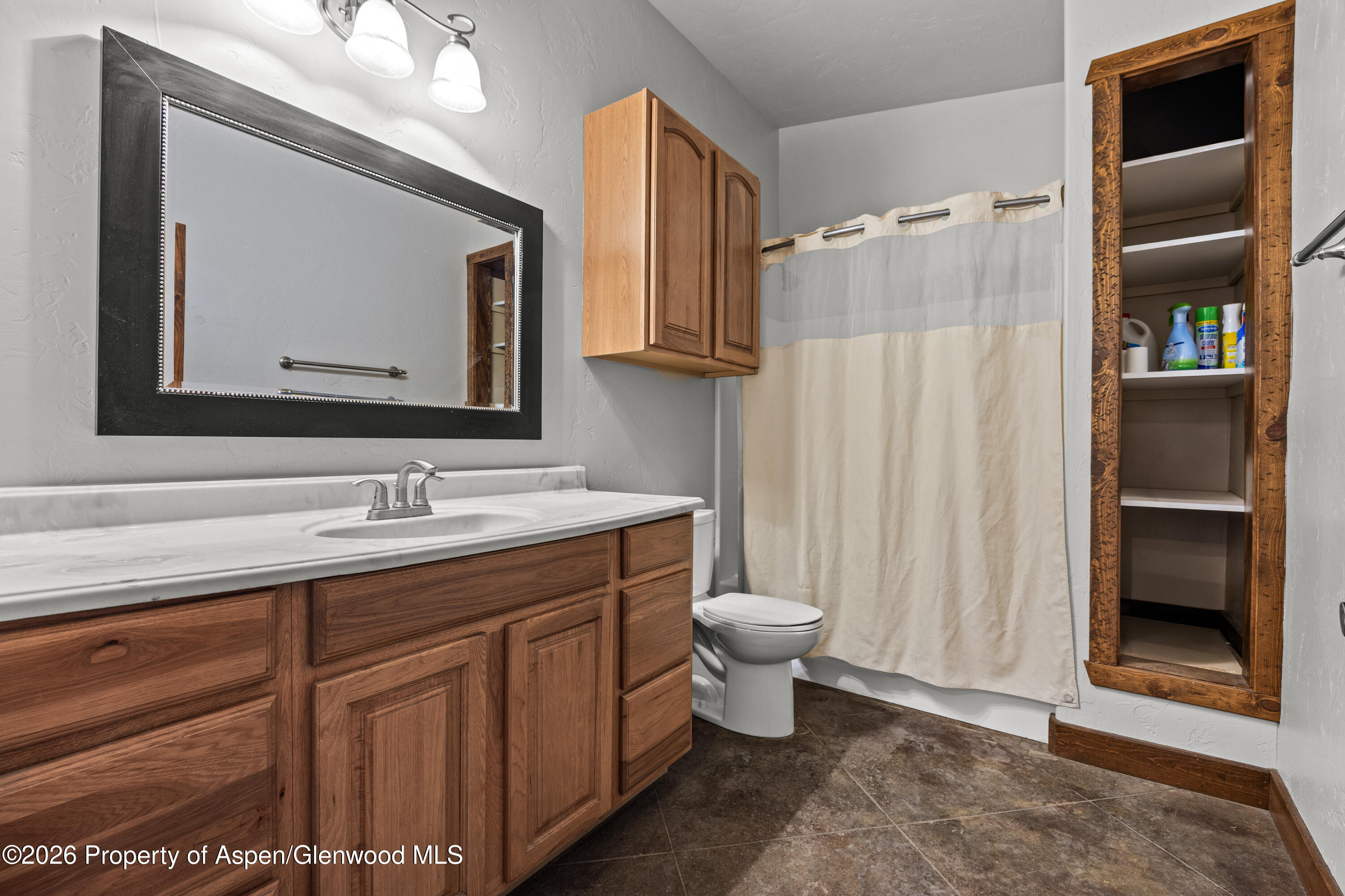 22675 Co-141 Whitewater CO 81527