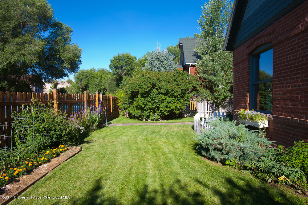 156 Garfield Avenue Carbondale CO 81623